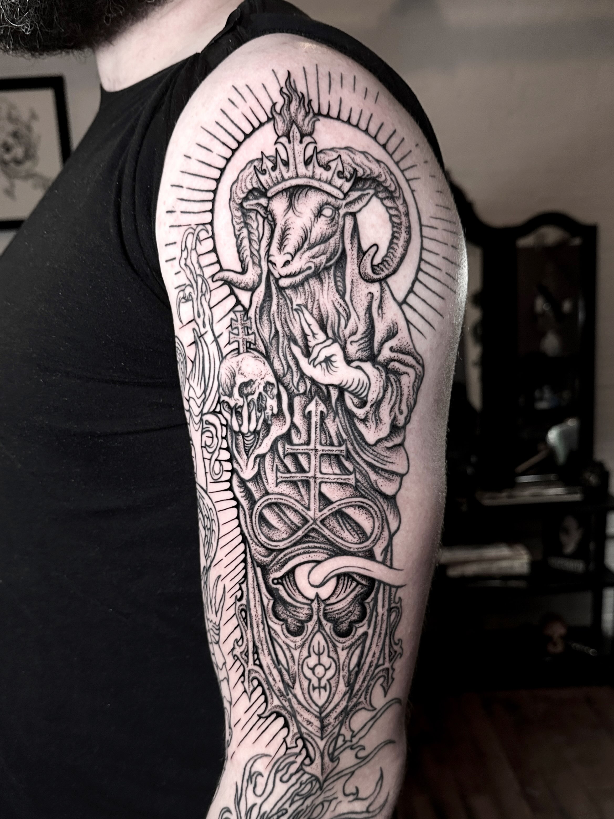 Tattoo by @sashawoland β black_and_grey, dotwork
