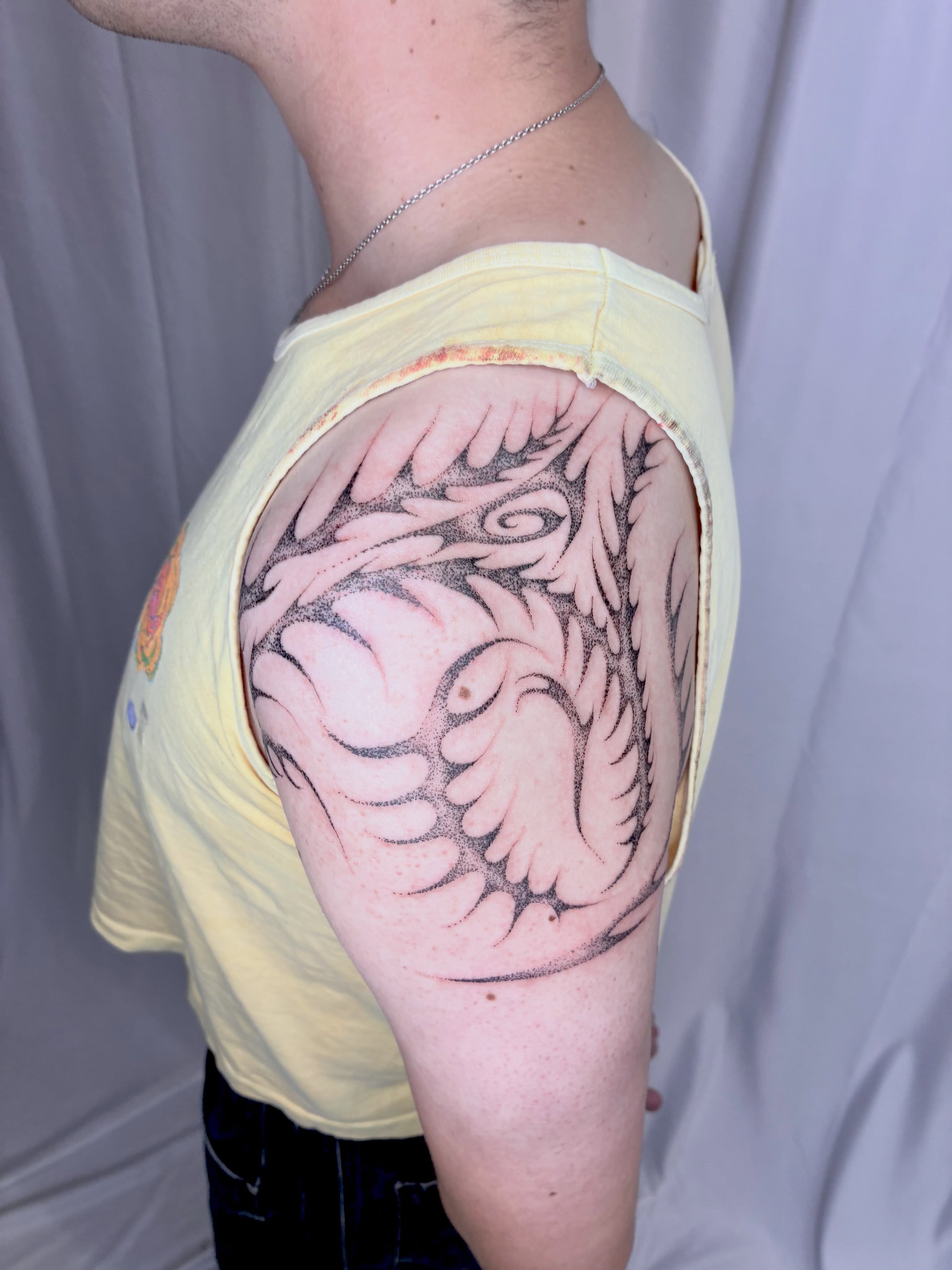 Abstract design black and grey tattoo on the shoulder by ∘≁≀Gæish∀ ⍕ ◯⊂ⅇl⌾tl≀≁∘
