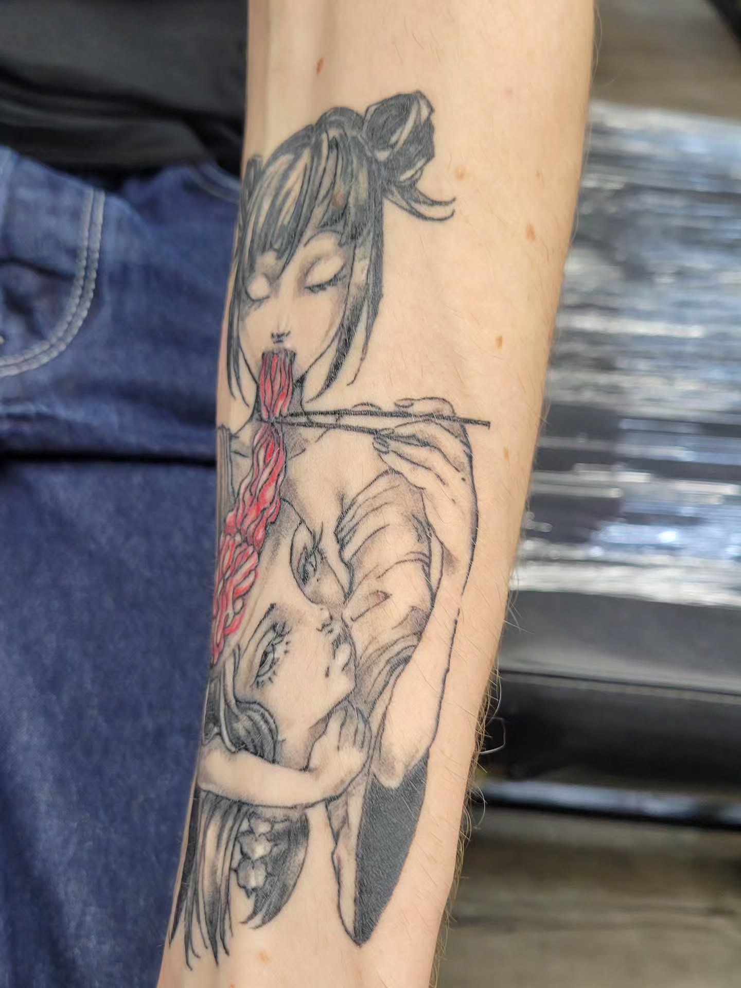 Woman with dragon realism tattoo on the forearm by LolaCat🐉