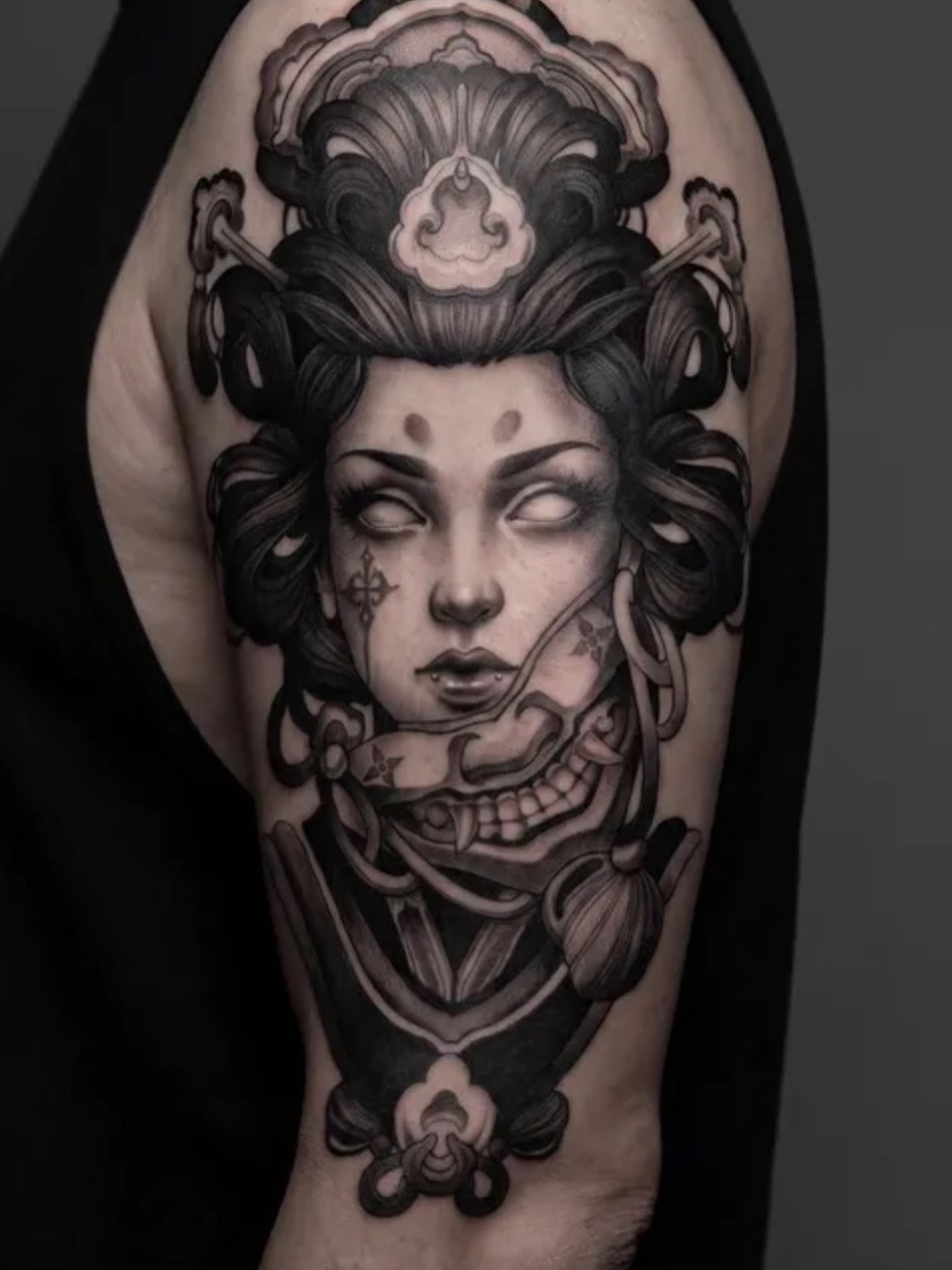Geisha realism tattoo on the forearm by Mike Nance