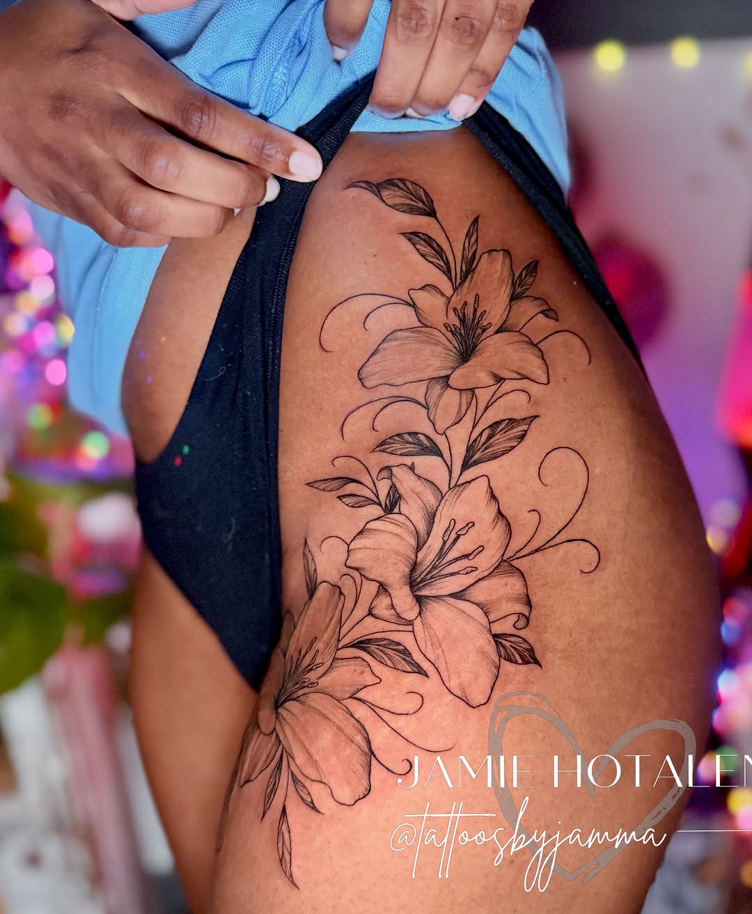 Lilies black and grey tattoo on the thigh by πππππππ π½π² ππππππ π°πππππ π πΉππππ π·ππππππβ¨
