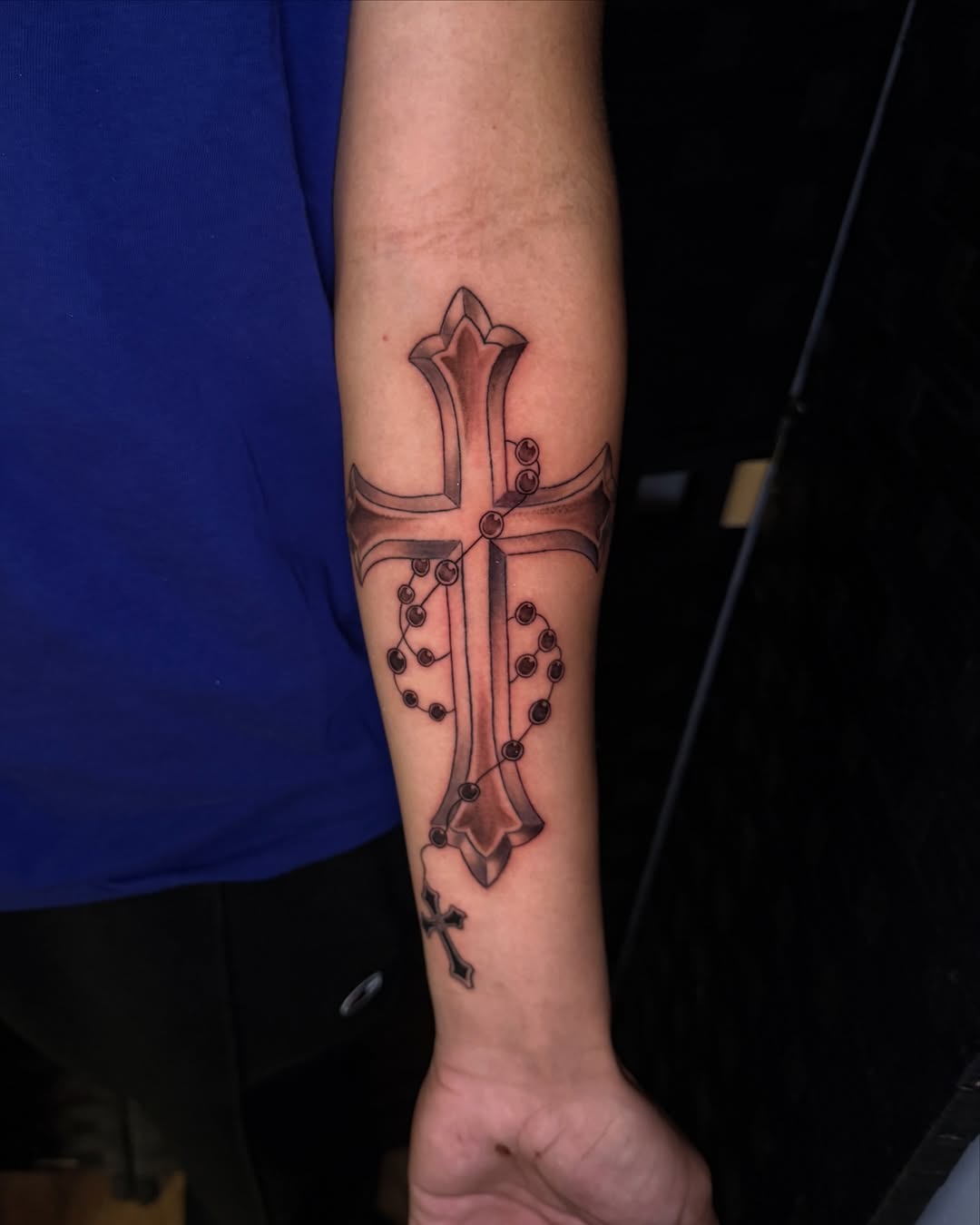 Cross with rosary beads lettering tattoo on the forearm by ๐๐ข๐ฃ๐ฑ ๐๐ฆ๐ฑ๐ฌ ๐๏ธ