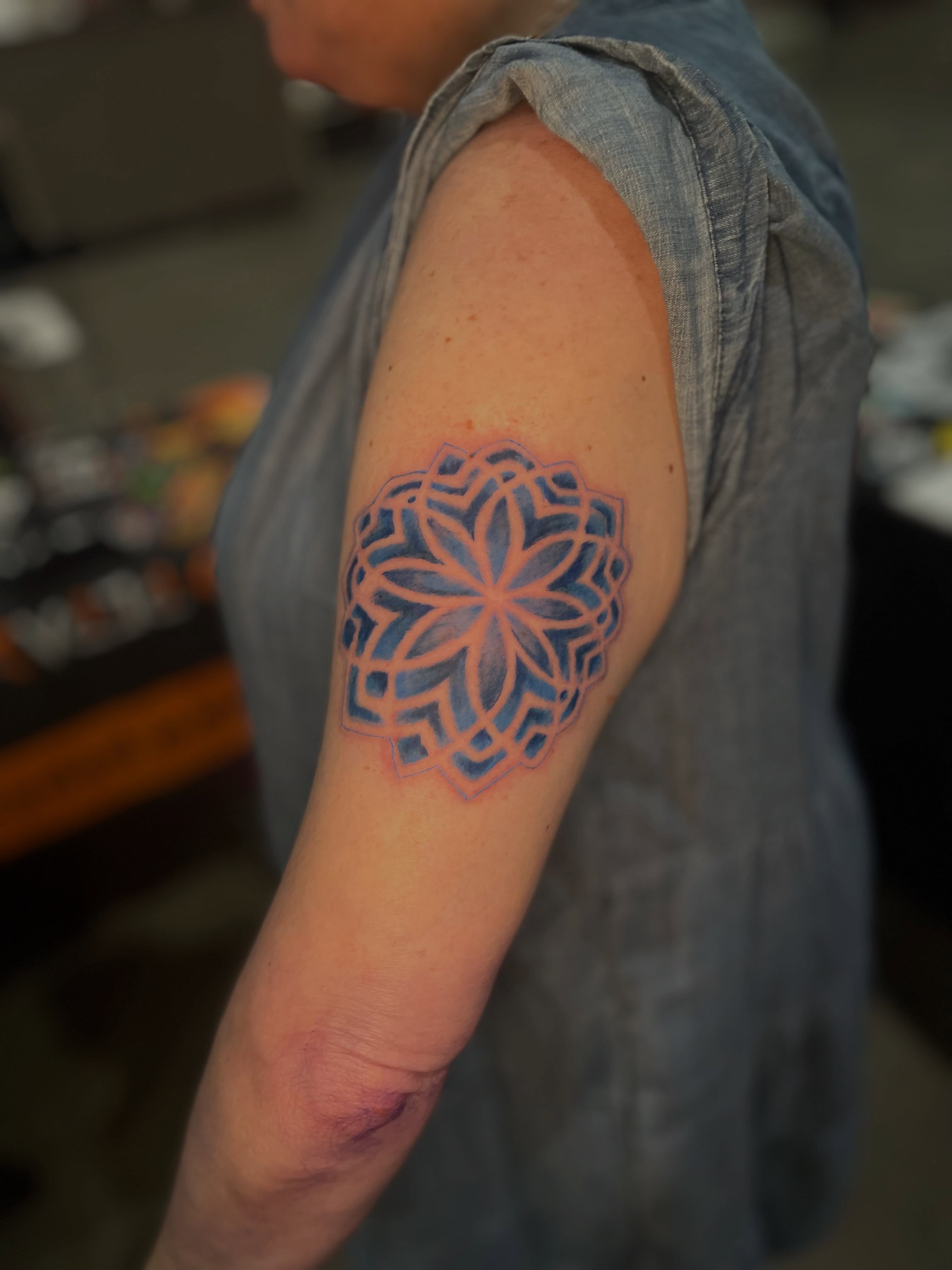 Tattoo by @ariesinkedme — geometric