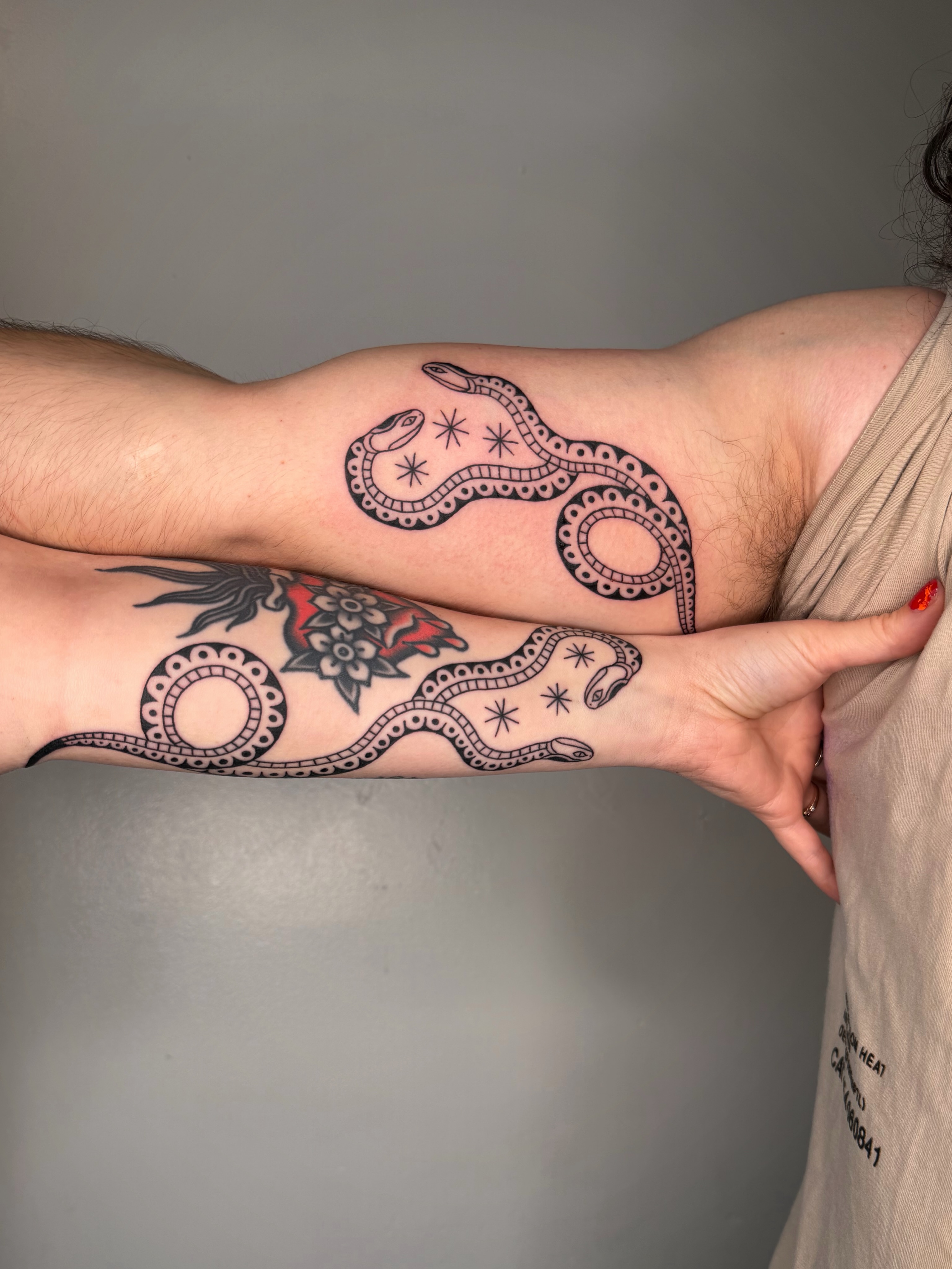 Snake black and grey tattoo on the forearm by เผ เผถ ๐ฐ๐๐๐๐๐๐ เผถ ๐๐๐ถ เผถ เผ