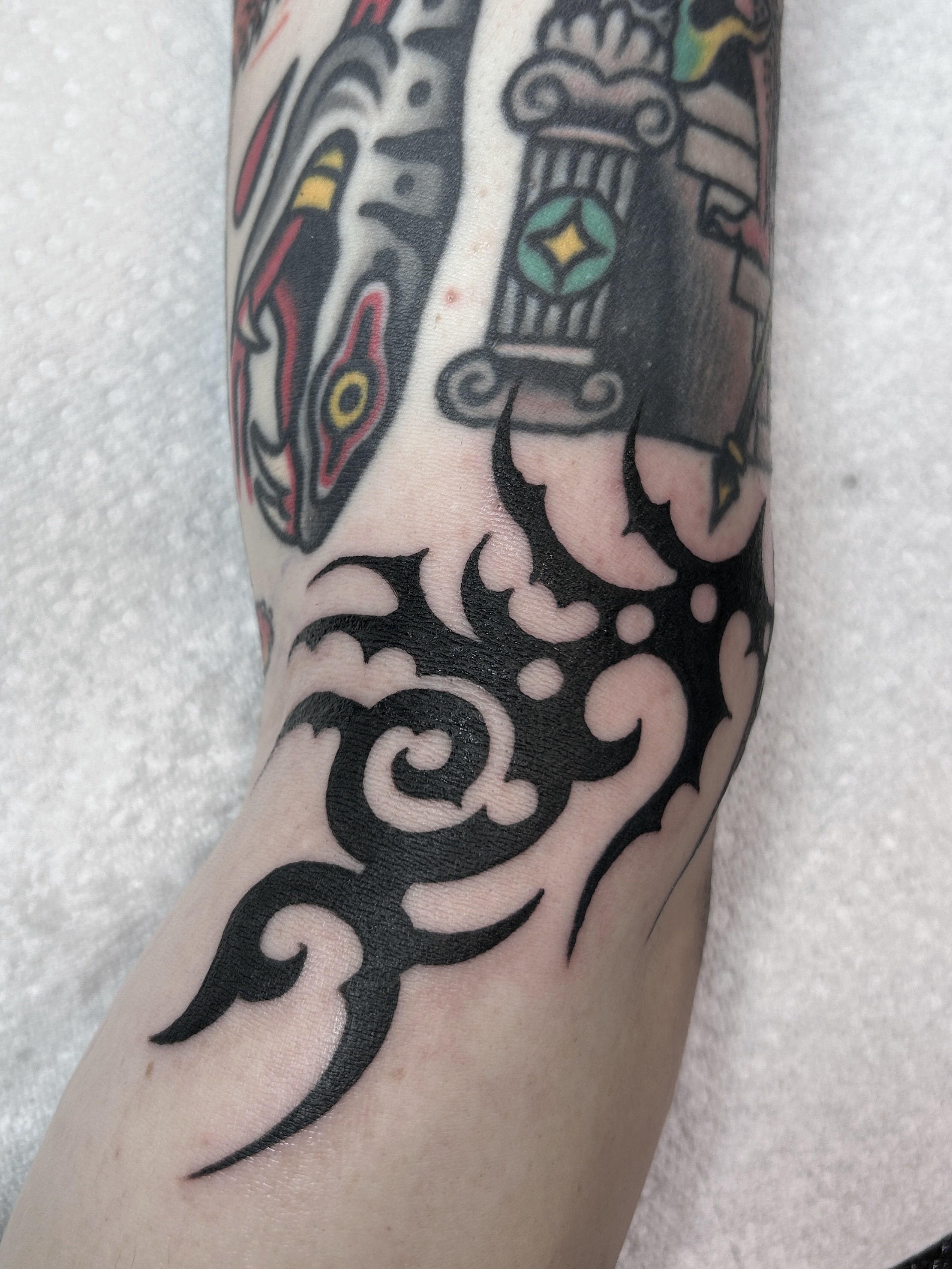 Tribal swirl tribal tattoo on the forearm by holly danesi . philadelphia tattoo, Philadelphia, Pennsylvania