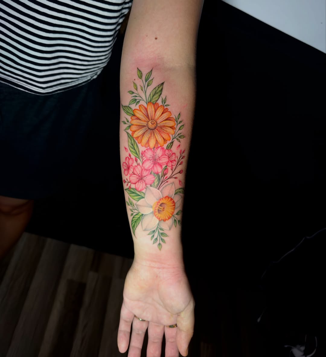 Floral bouquet new school tattoo on the forearm by ๐๐ช๐ฝ๐ฑ๐ ๐๐ฒ๐ป๐ต ๐ฃ๐ช๐ฝ๐ฝ๐ธ๐ธ