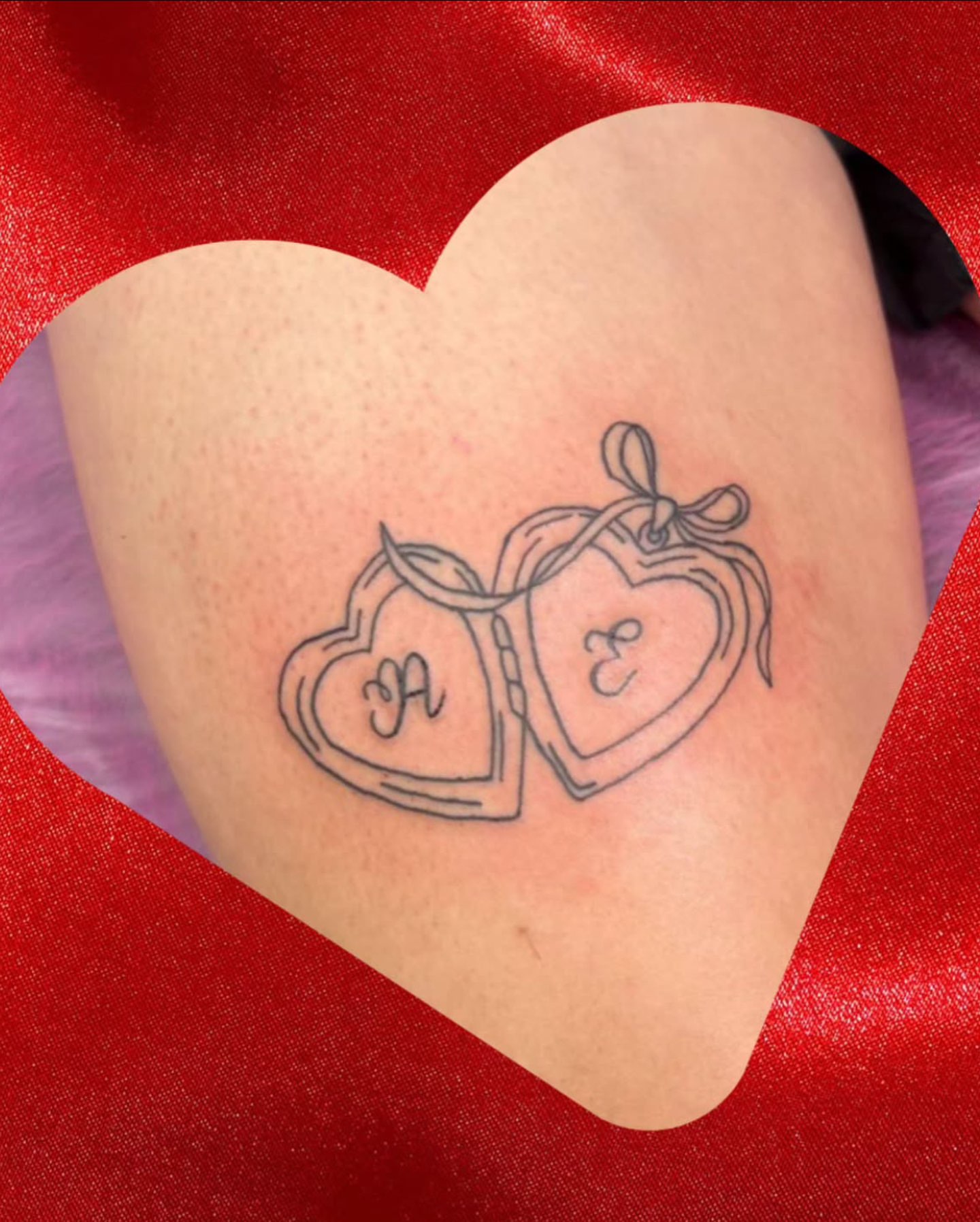 Heart black and grey tattoo on the thigh by ✨ Lesly ✨, Austin, Texas