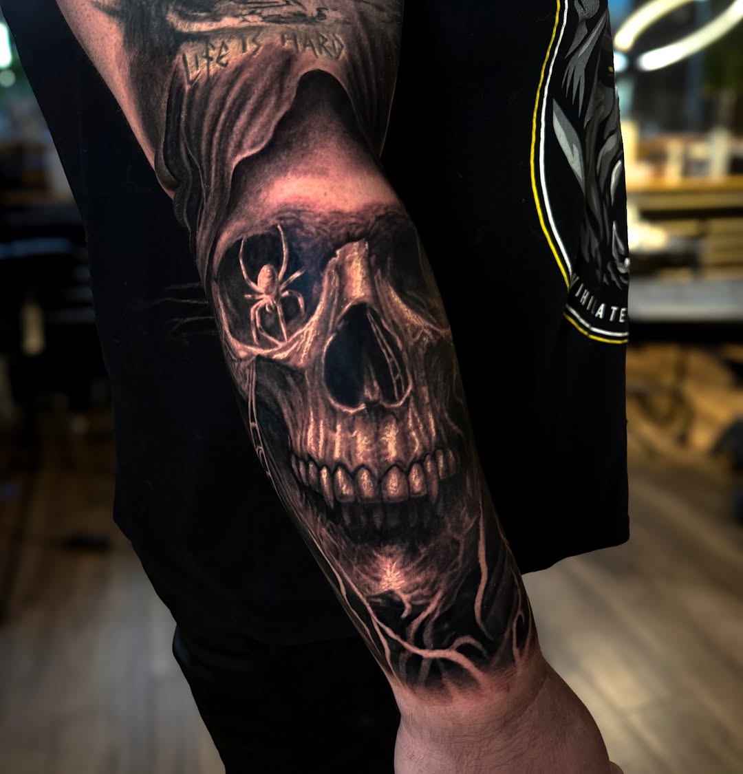 Tattoo by @aaronthomastattoos — realism, black_and_grey