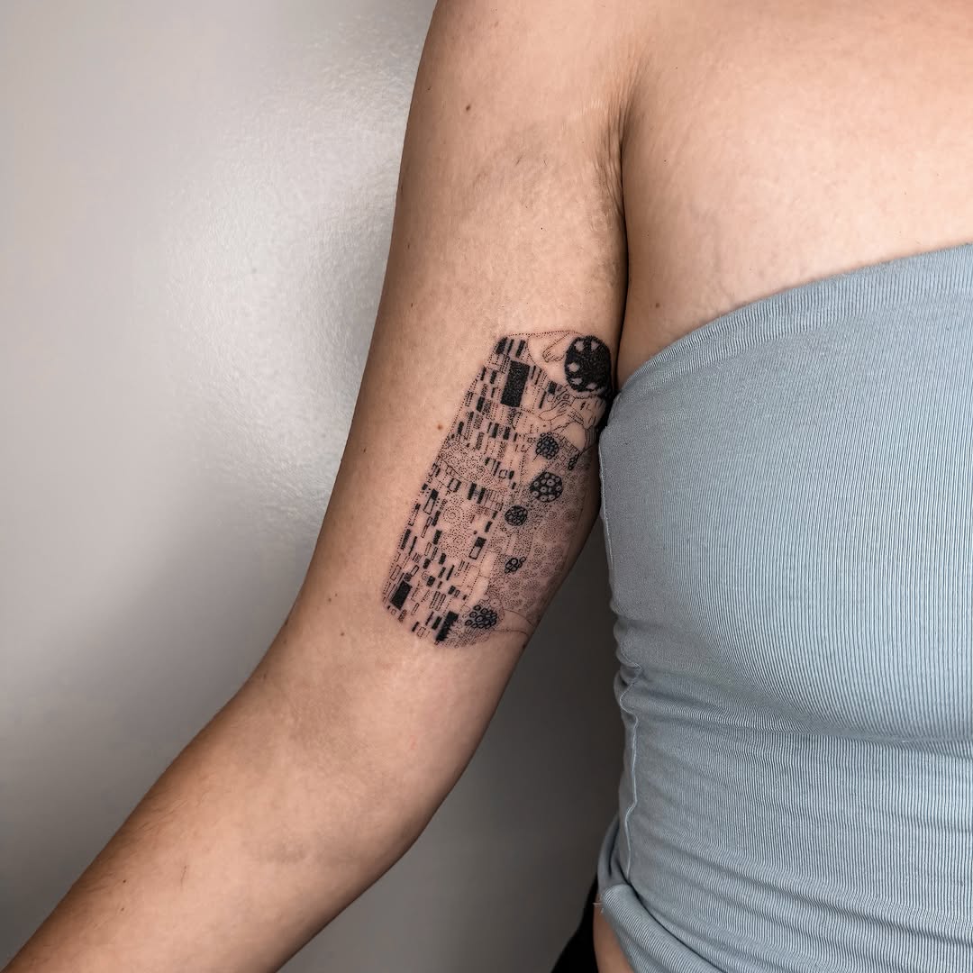 Abstract circuit board dotwork tattoo on the forearm by Javier  Darder 𓃭𓀠✬✹☄︎❁☠︎³³