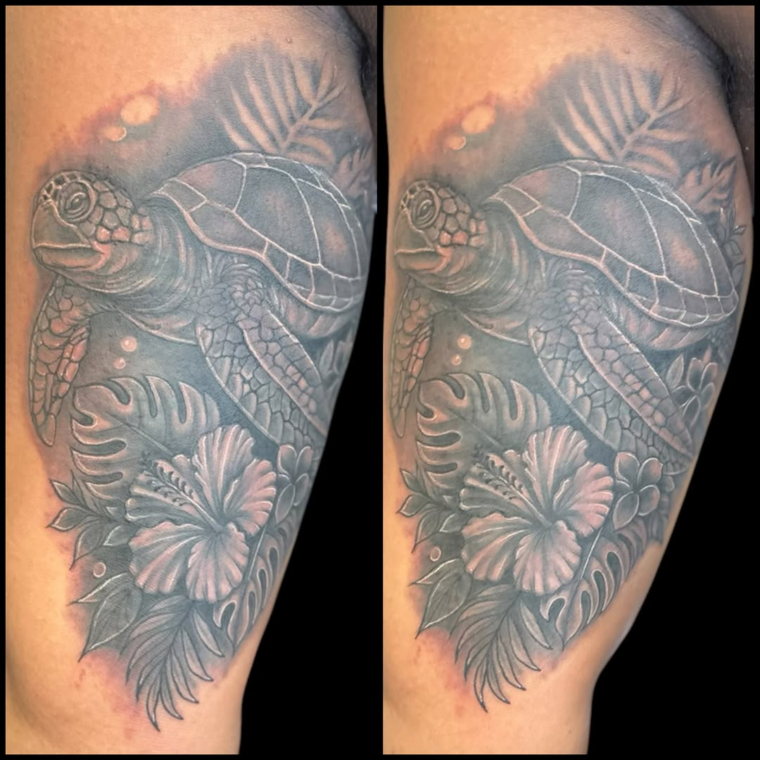 Tattoo by @tattyourface β black_and_grey, realism
