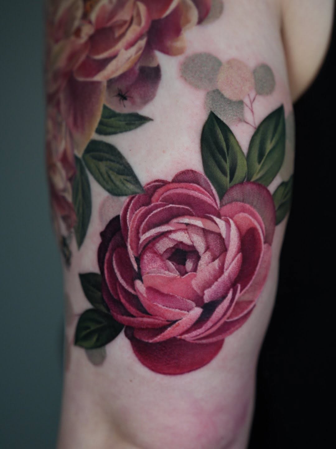 Tattoo by @_vividdreams — realism, dotwork