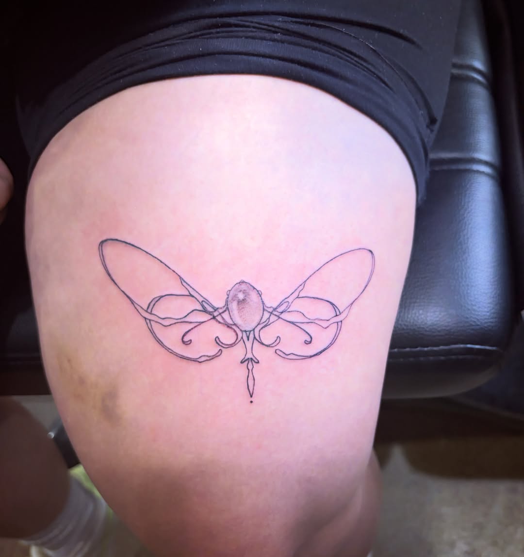 Tattoo by @unicronartworks — fine_line