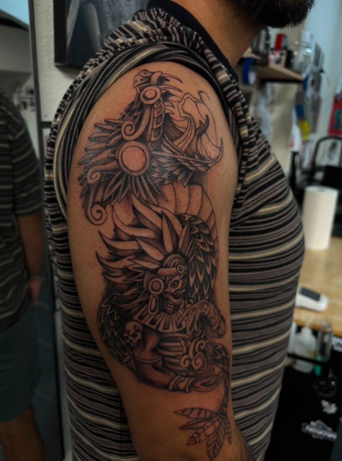 Mexican warrior realism tattoo on the shoulder by suzie