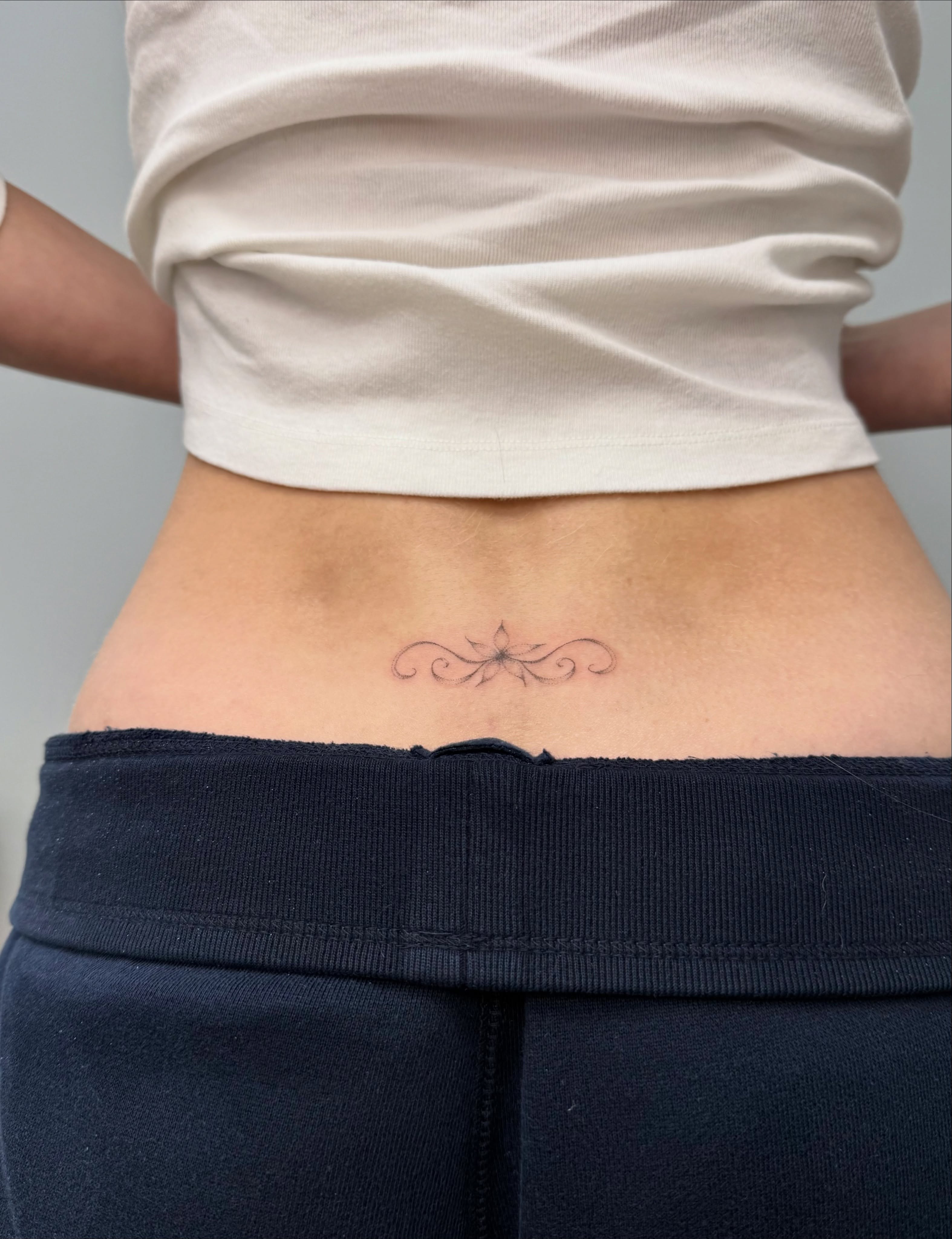 Tattoo by @so0mps — fine_line