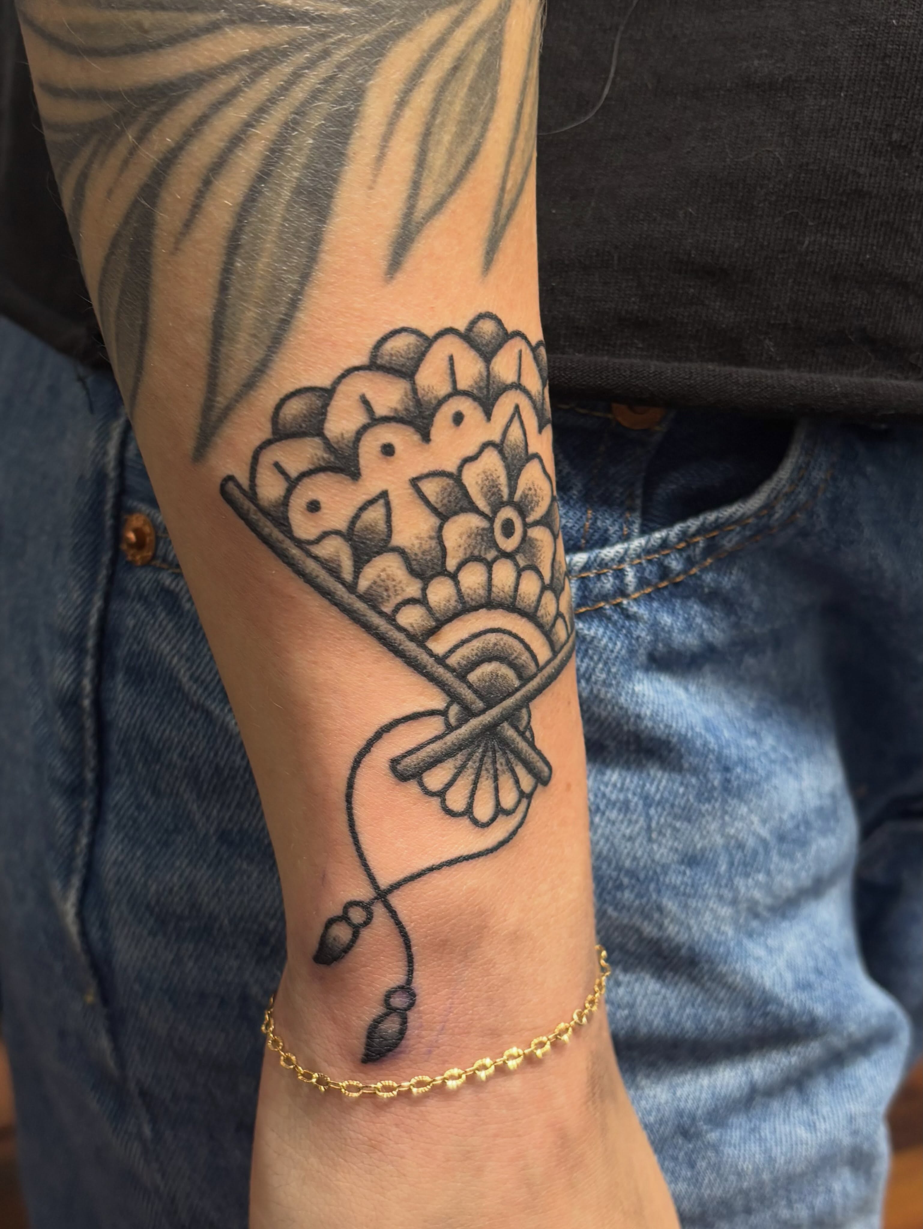 Tattoo by @taylor_einan โ black_and_grey