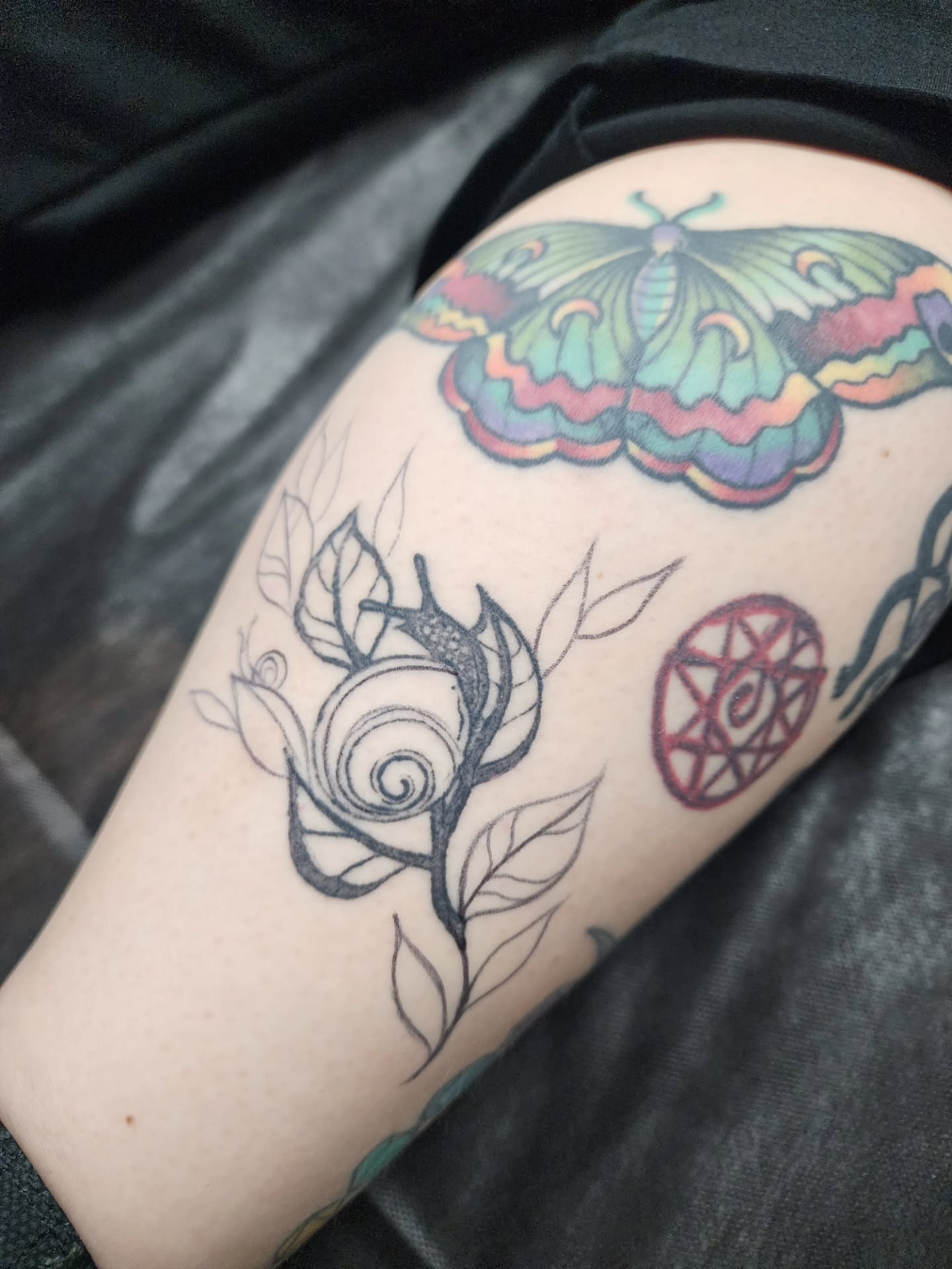 Tattoo by @meggldntattoo — new_school, geometric