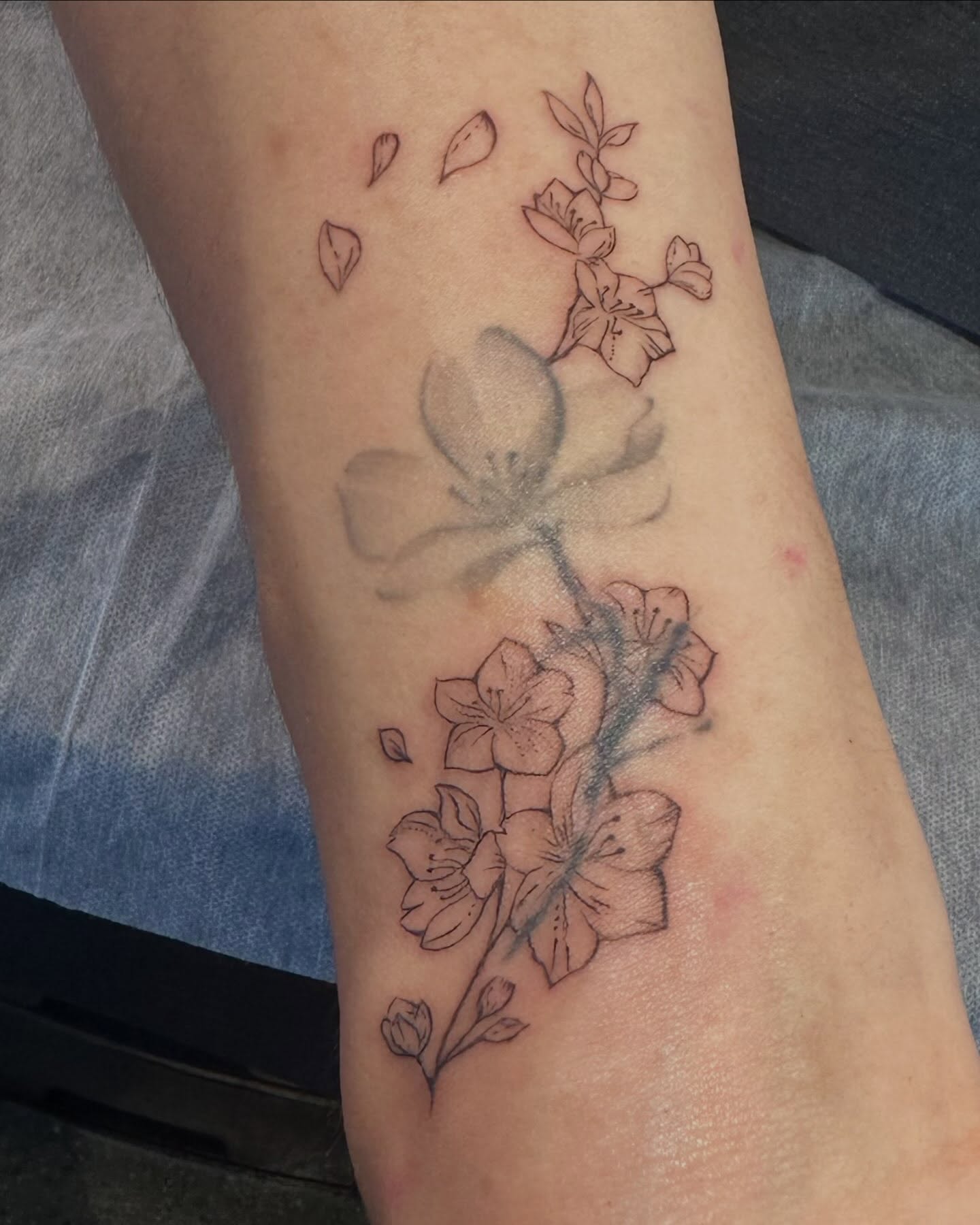 Tattoo by @peter_pen_tt — black_and_grey