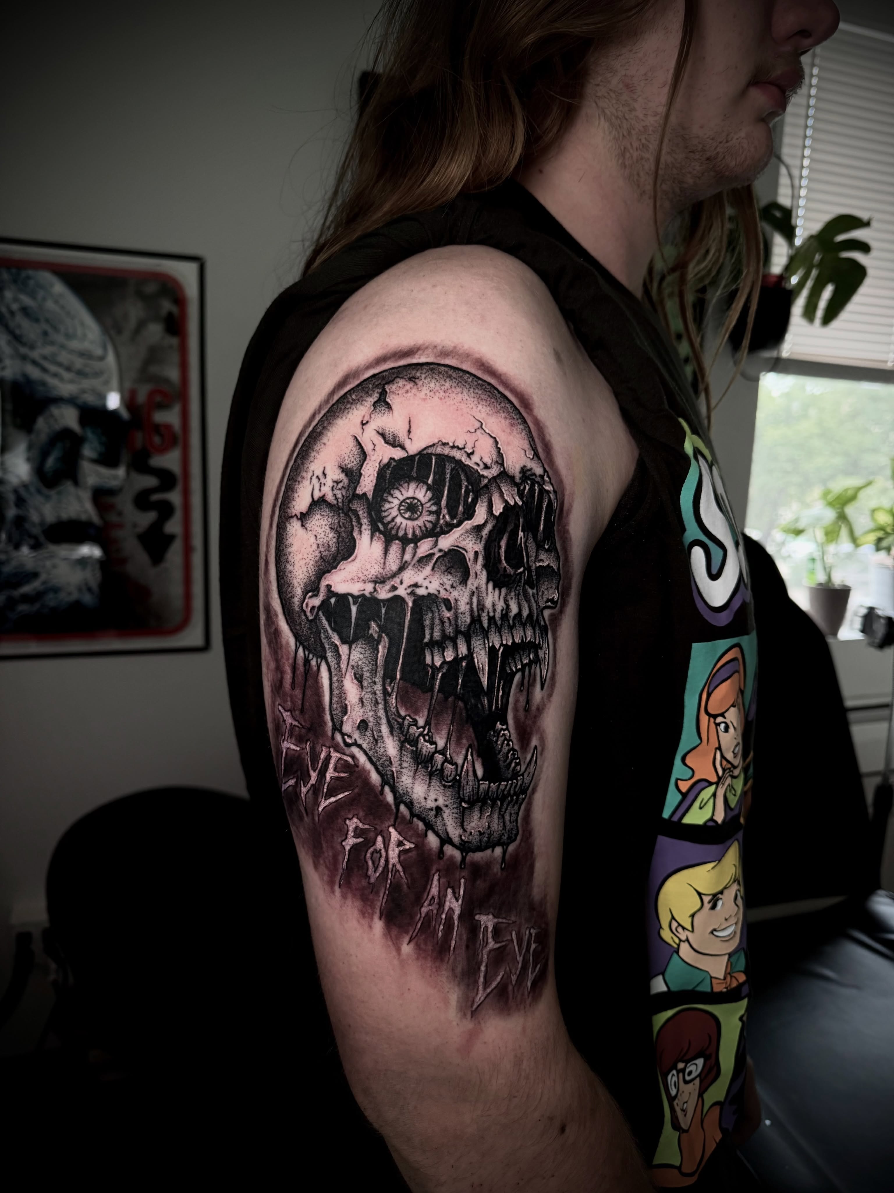 Skull dark realism tattoo on the shoulder by 𖤐Dillon𖤐