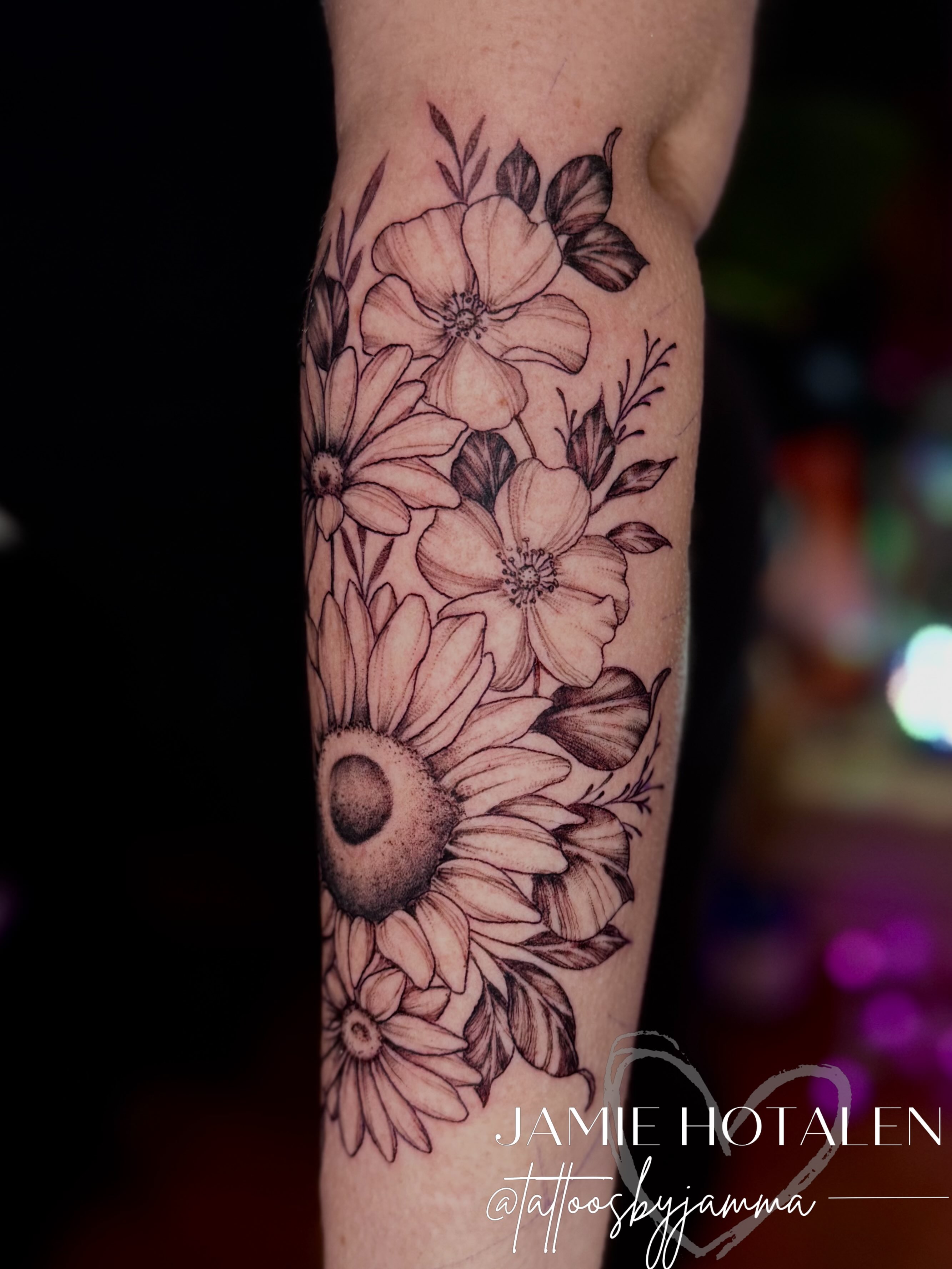 Flowers realism tattoo on the forearm by πππππππ π½π² ππππππ π°πππππ π πΉππππ π·ππππππβ¨