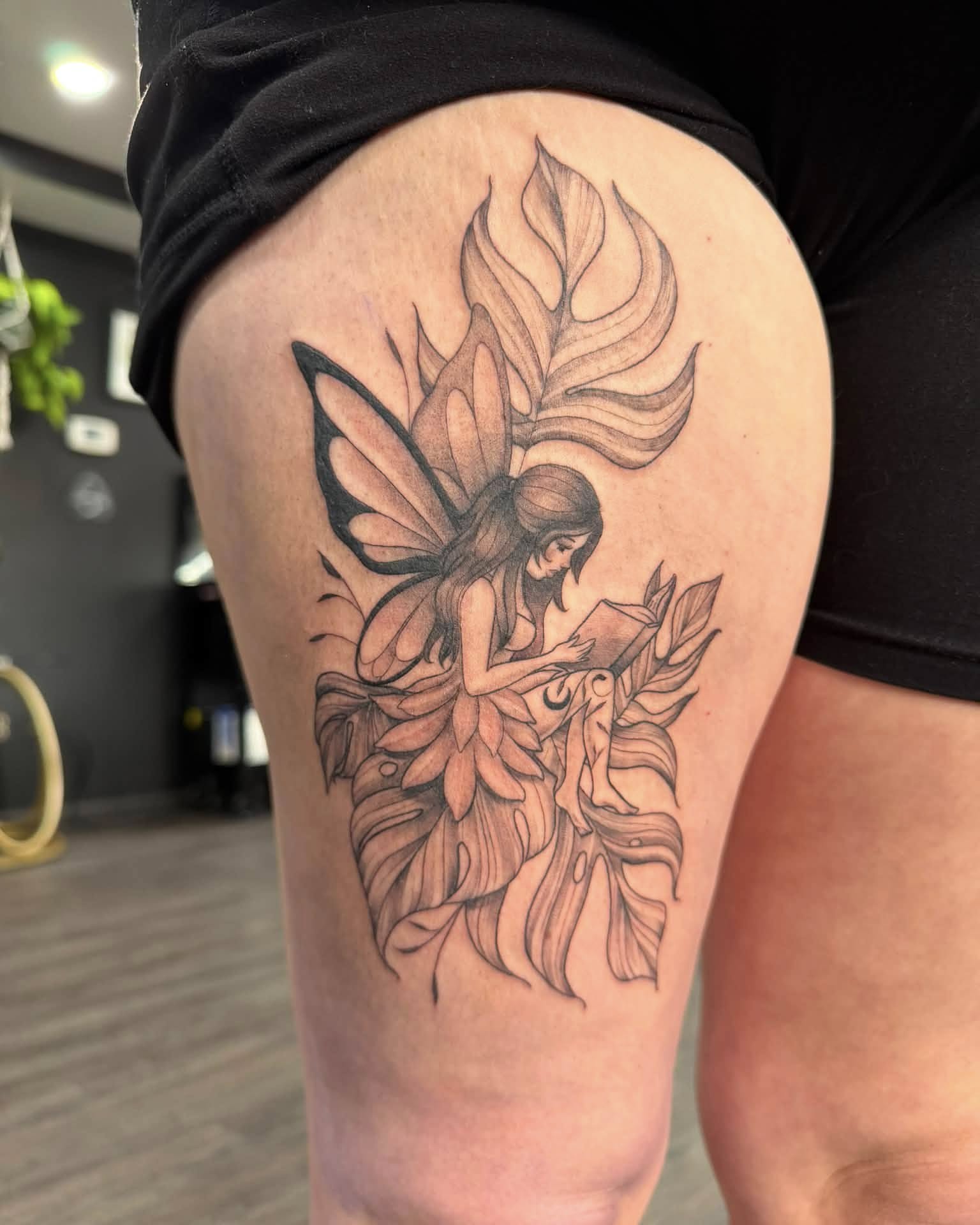 Tattoo by @flora_and_fauna_tattoos — black_and_grey, realism