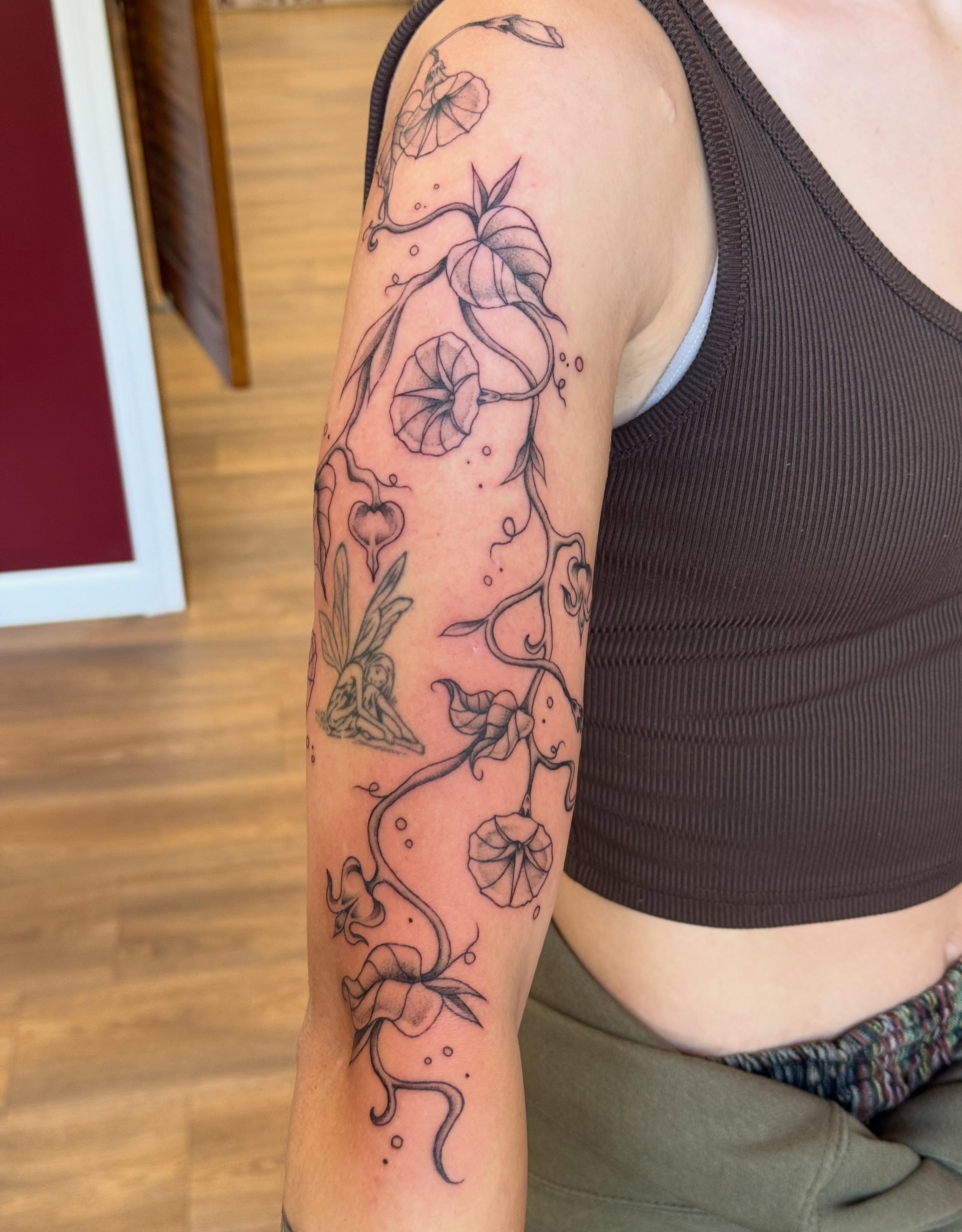 Tattoo by @raeofsunshine.tts — black_and_grey