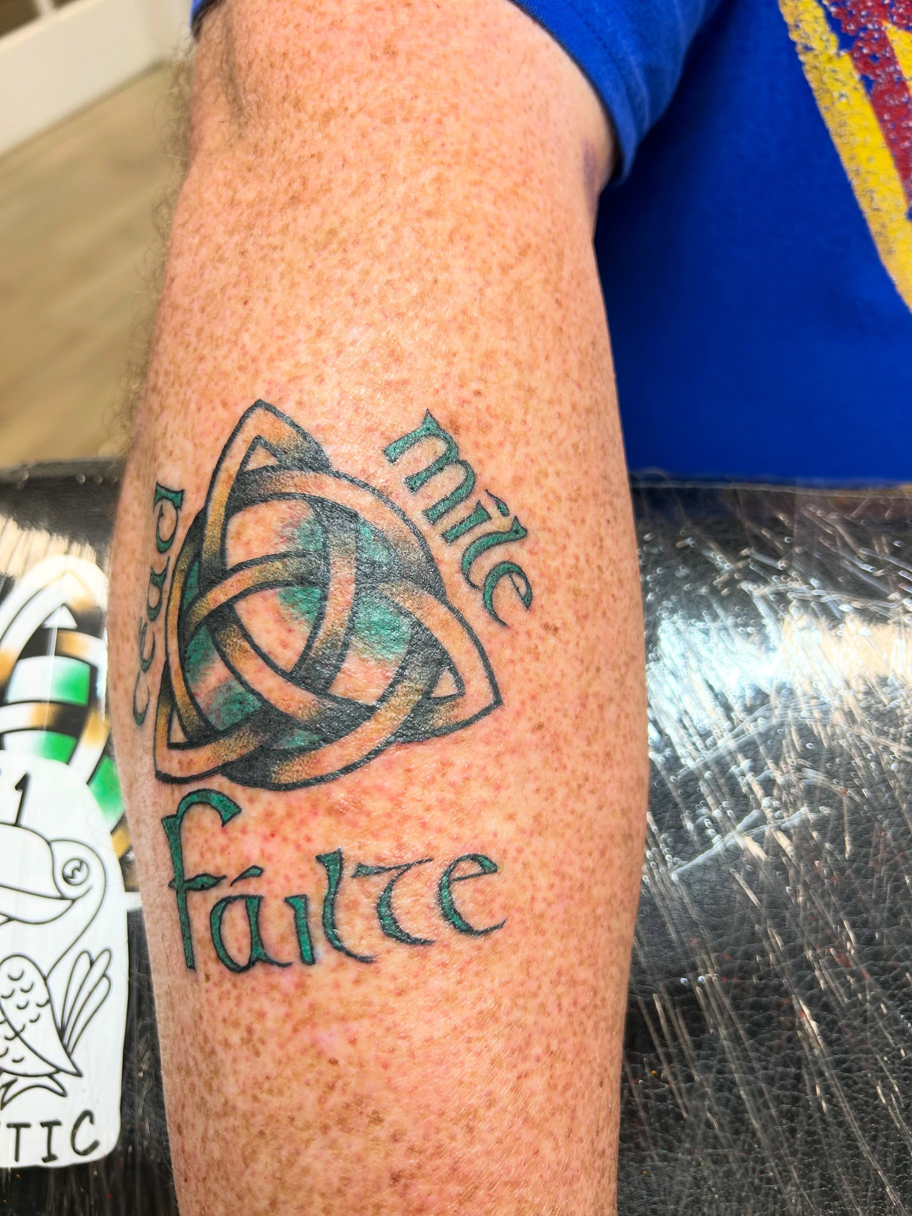 Tattoo by @esaconytattoo — geometric, lettering_script