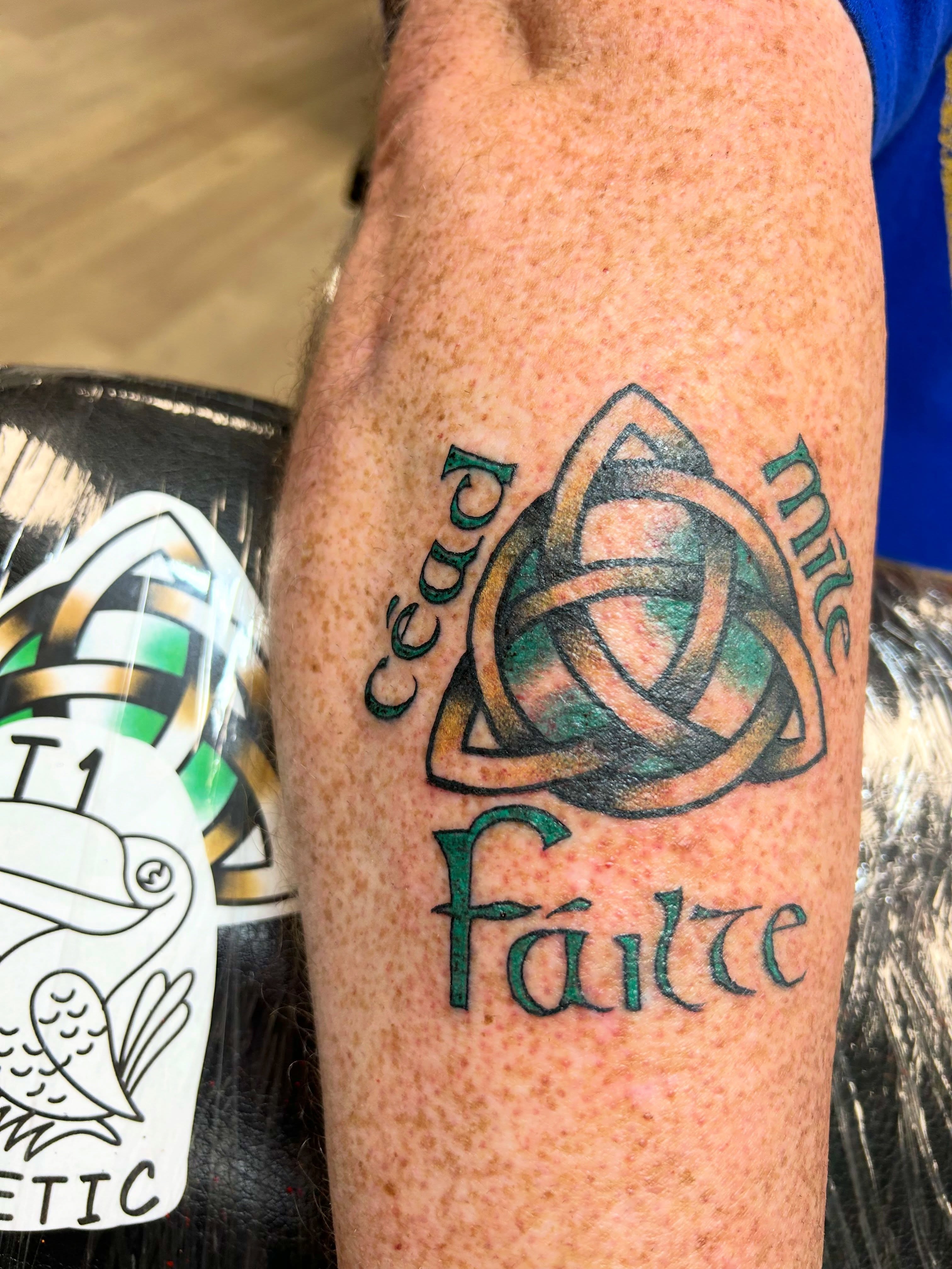 Tattoo by @esaconytattoo — geometric