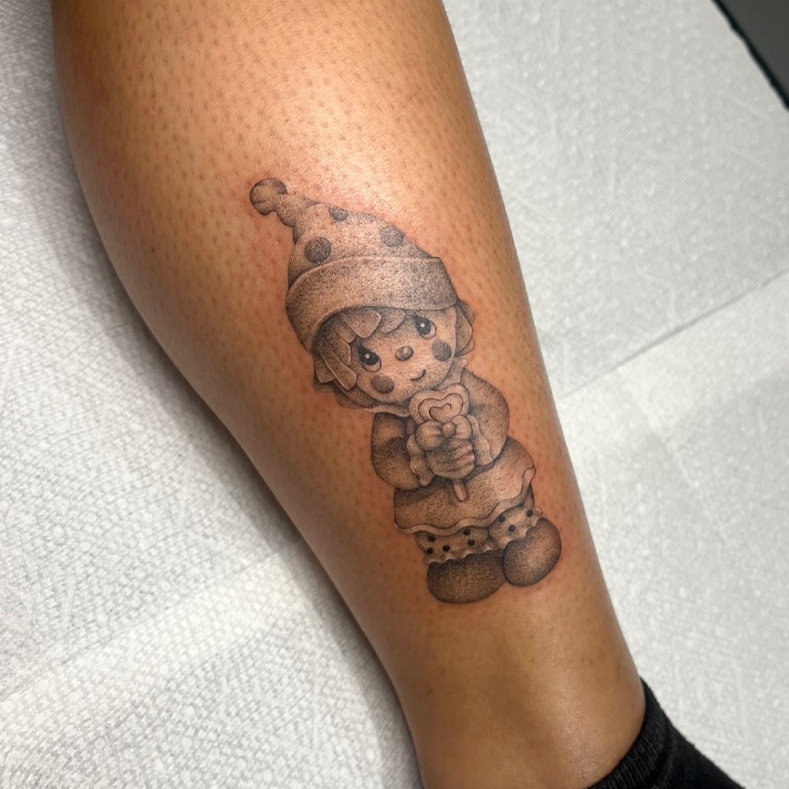 Tattoo by @aurtattoos — dotwork