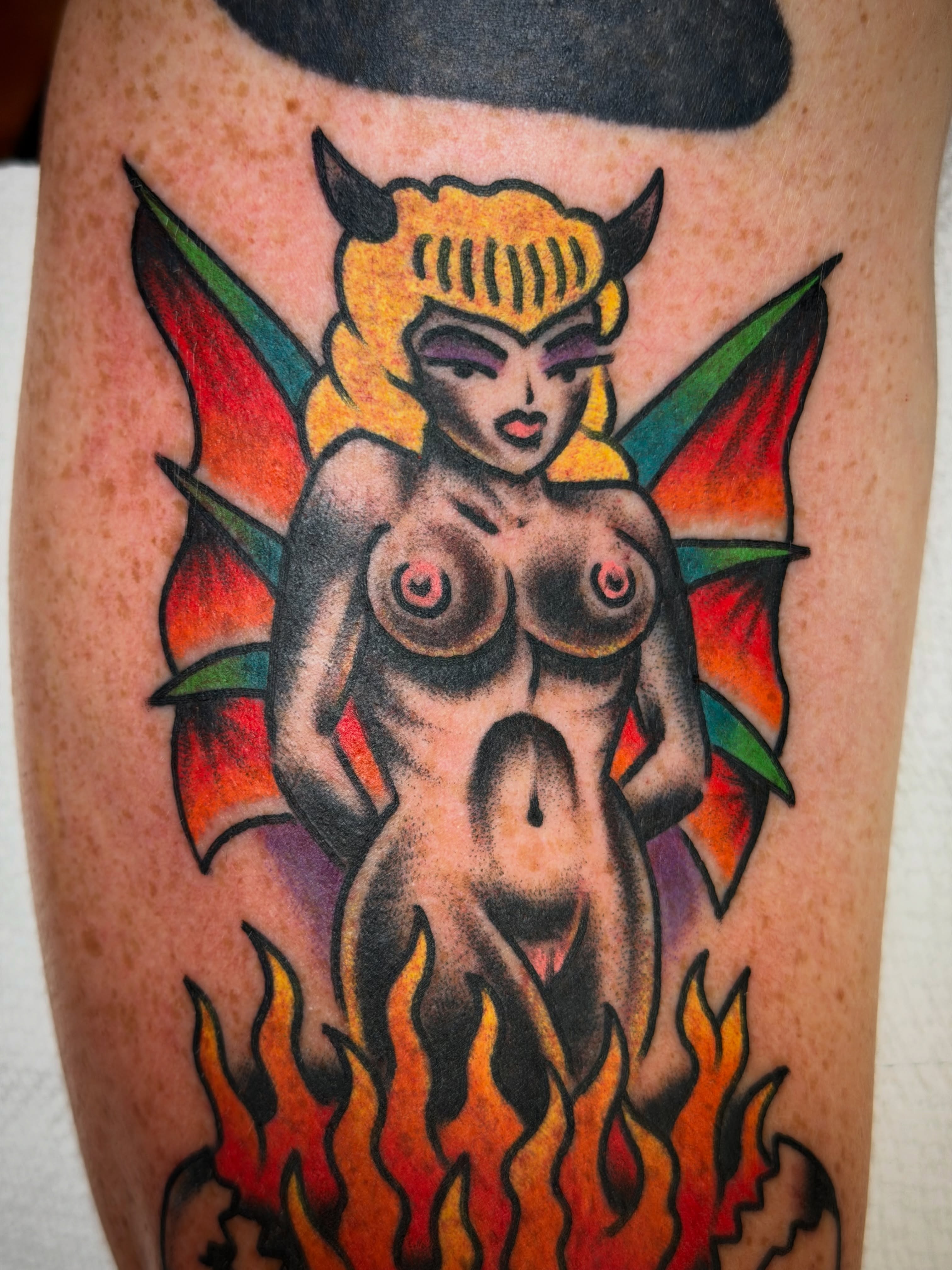 Fairy American traditional tattoo on the leg by 🌈KNOXVILLE’S FAVORITE TATTOO ARTIST 👽 마법 버섯