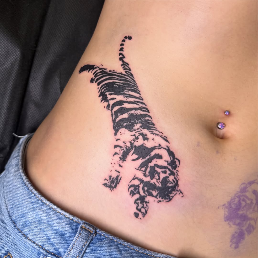Tiger black and grey tattoo on the ribs by 🌸Blossom🌸