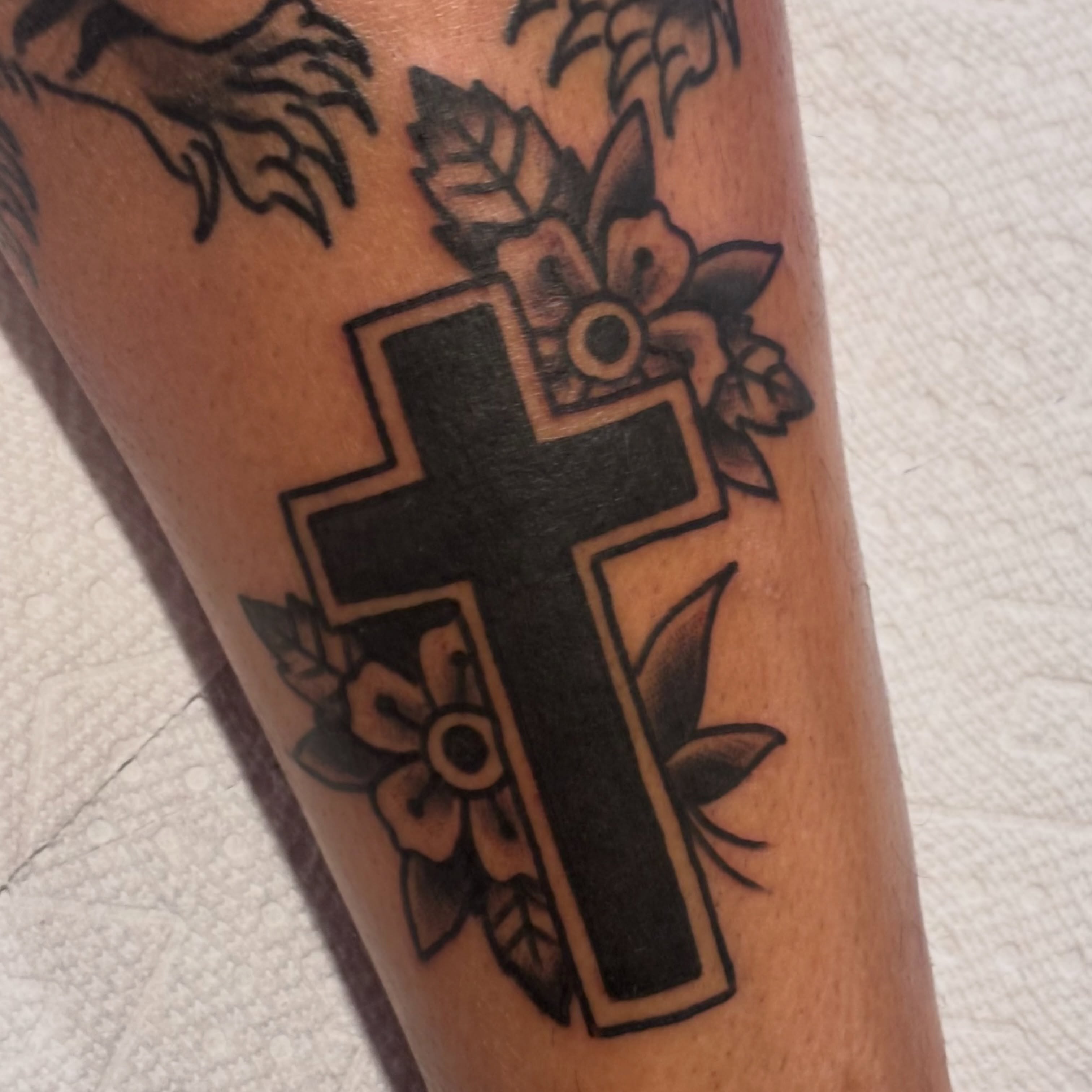 Tattoo by @lone_duck — black_and_grey