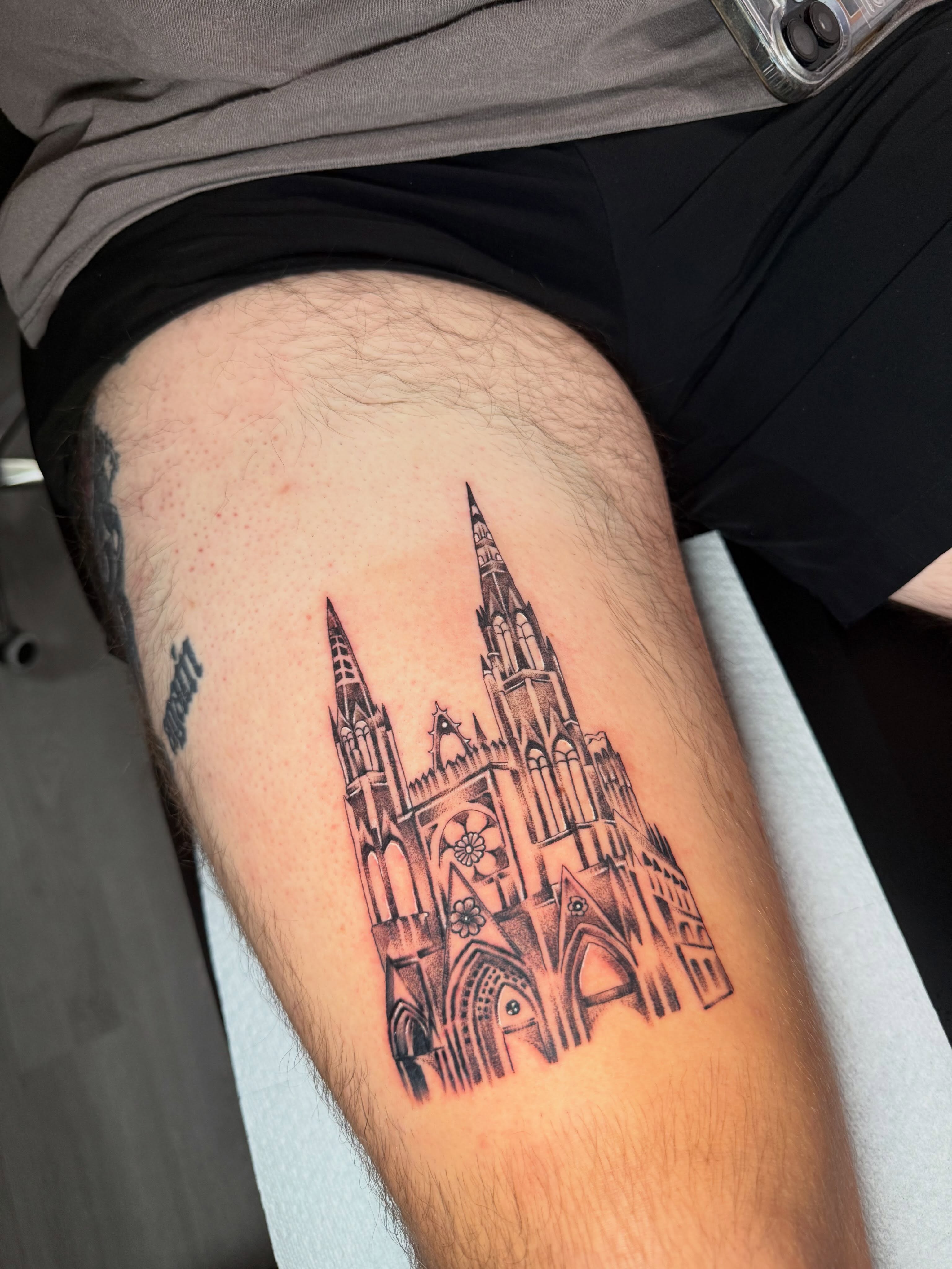 Gothic cathedral black and grey tattoo on the thigh by Steve - Tattoo Artist