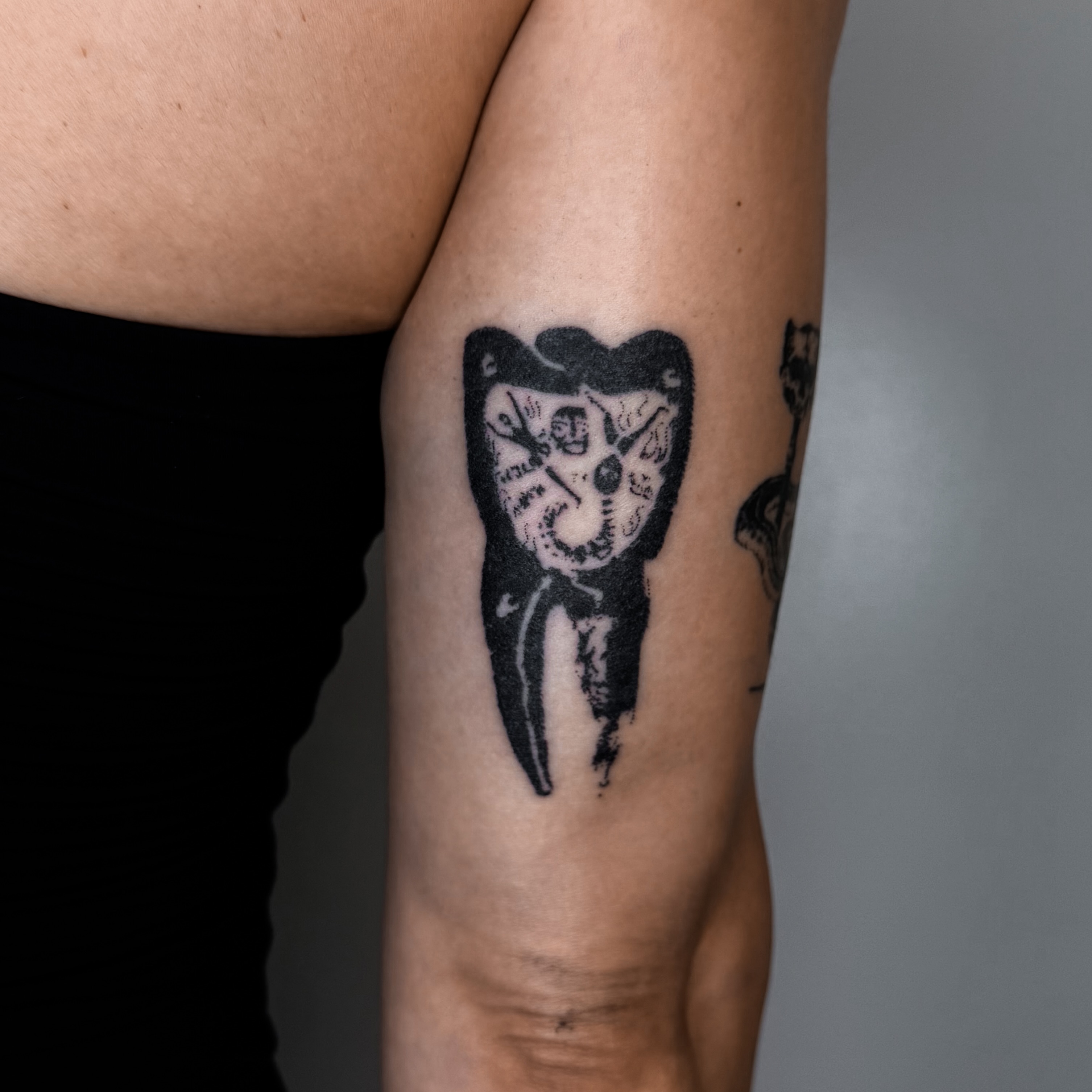 Tattoo by @handpokeforever — black_and_grey