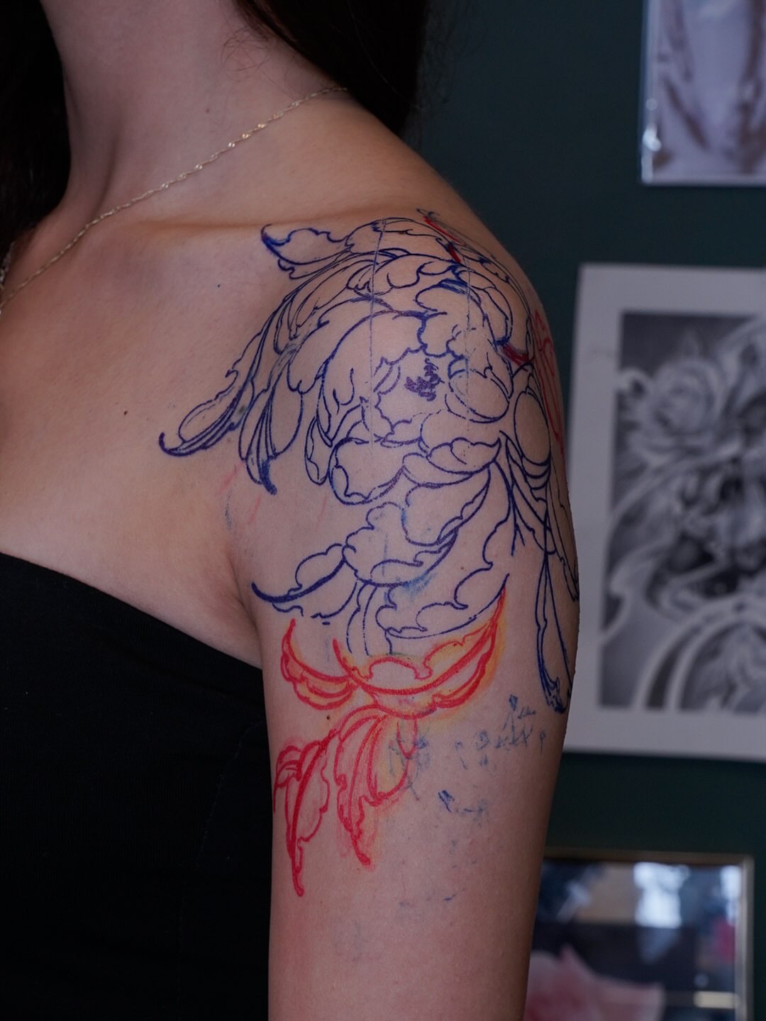 Koi fish japanese irezumi tattoo on the shoulder by Nicki Yến