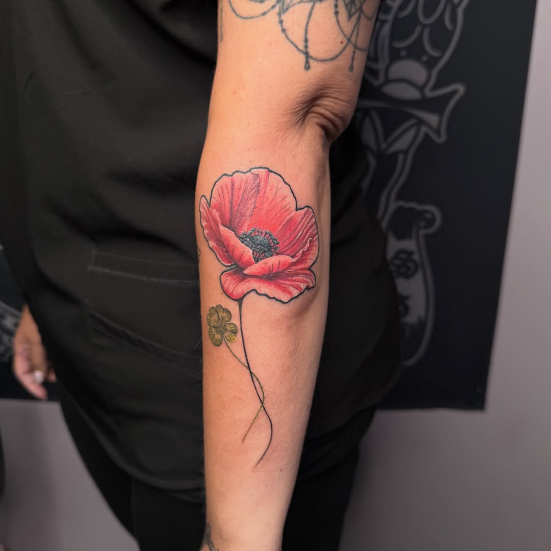 Tattoo by @kelciekoolaid โ realism