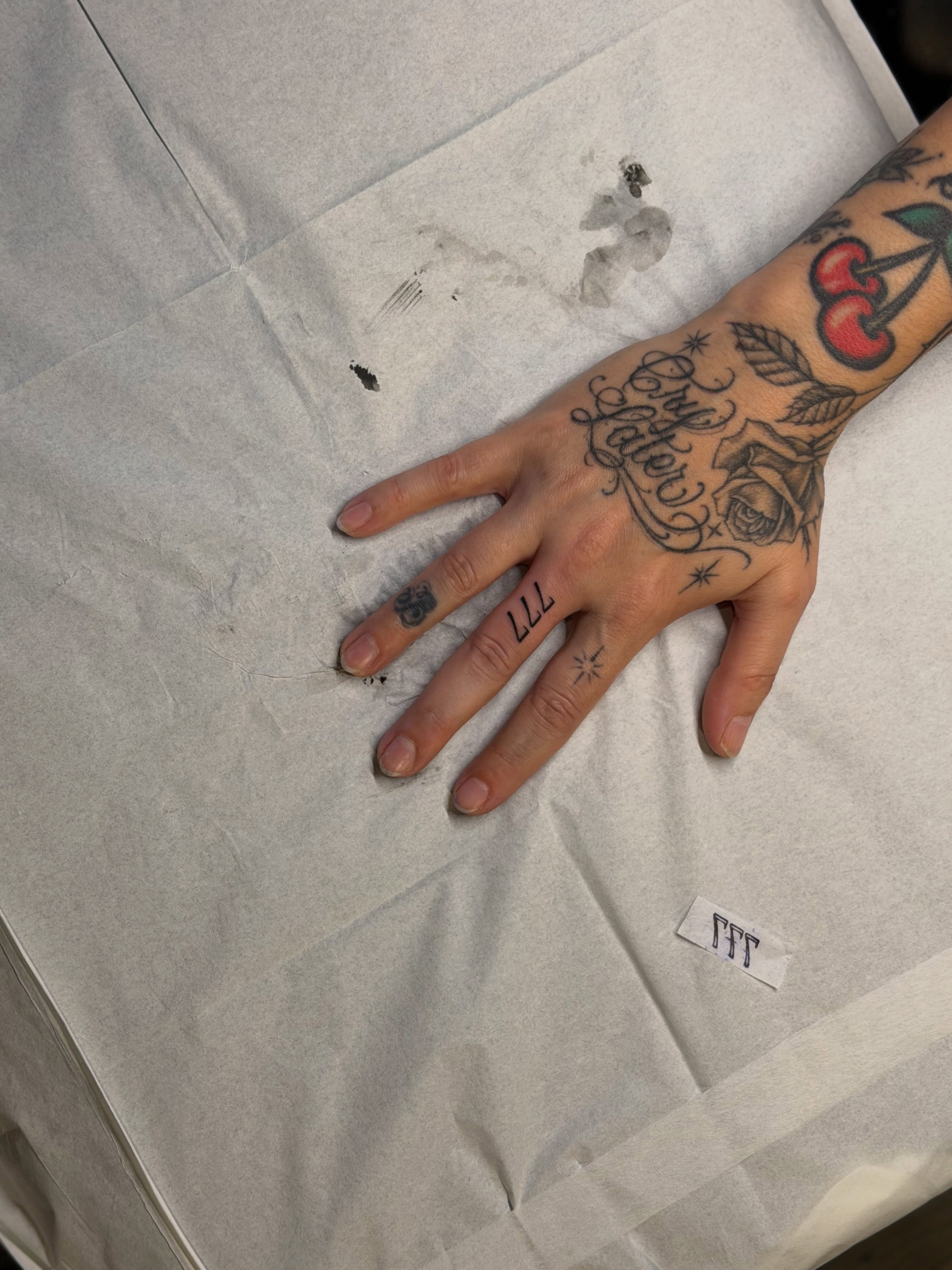 Cherry American traditional tattoo on the hand by Nicole Libretti ✶ Tattoo ✶ Hvny