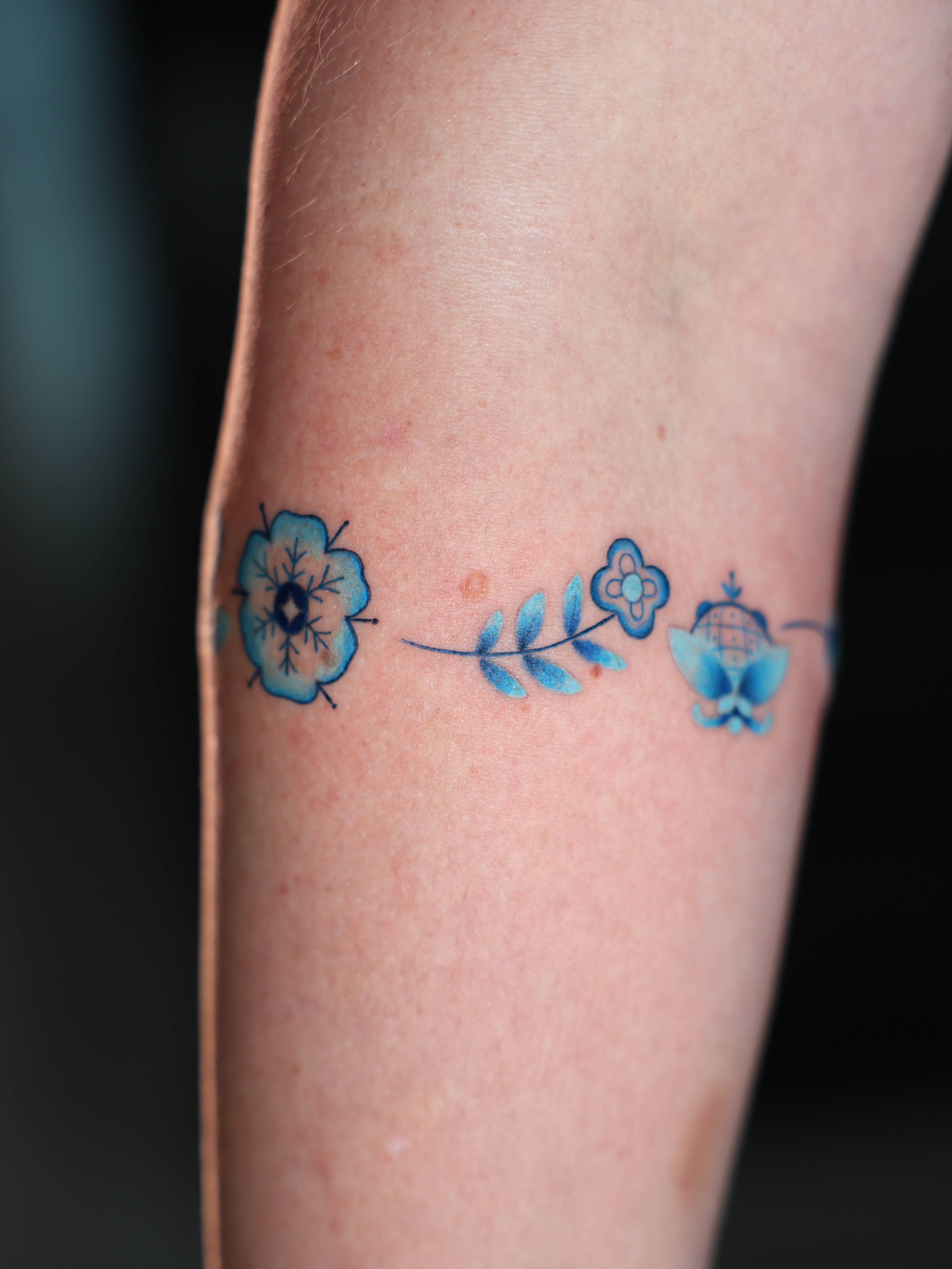 Floral design dotwork tattoo on the forearm by Hannah Burnside, Charlotte, North Carolina