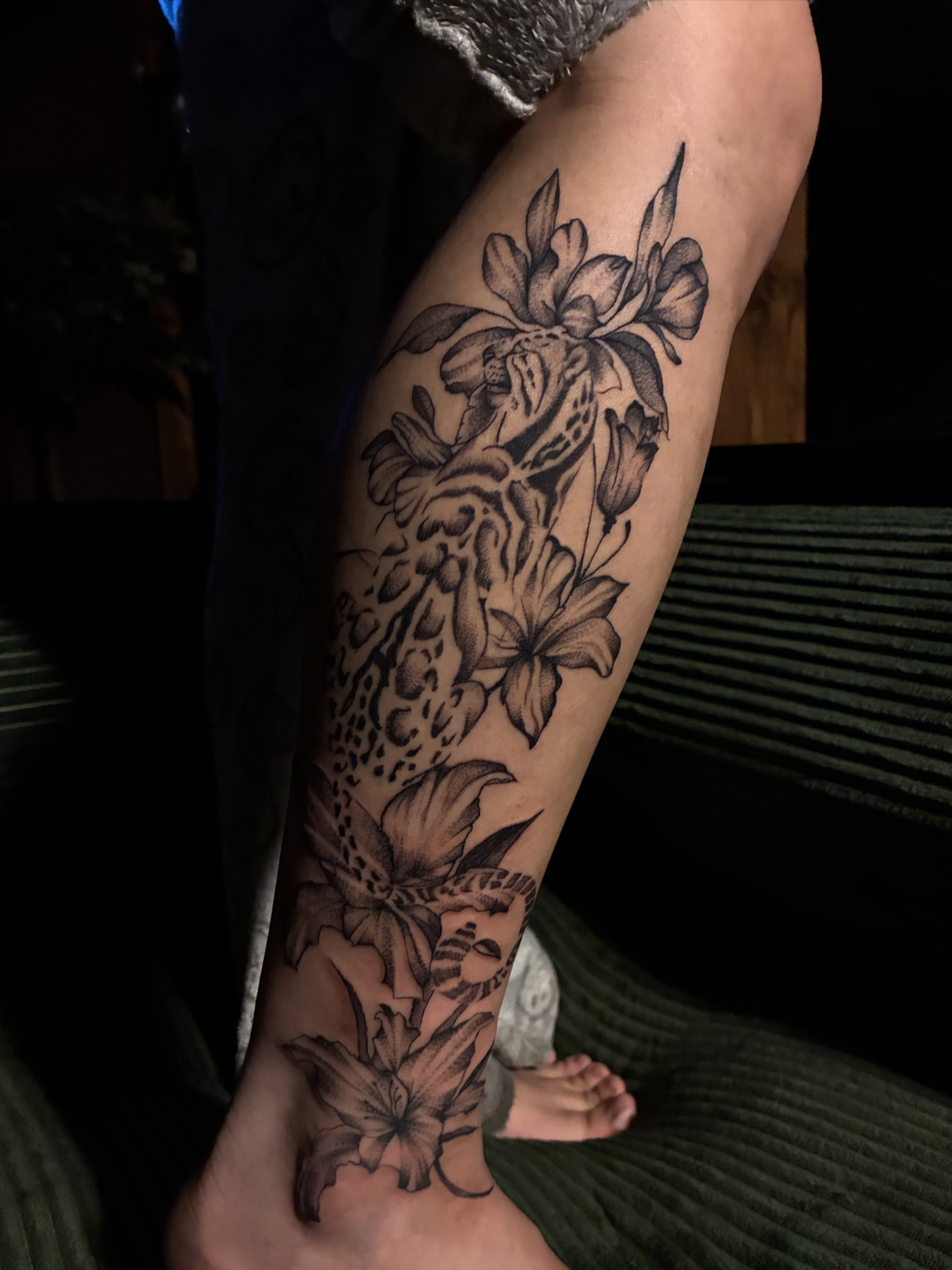 Tattoo by @winniinks — black_and_grey, realism