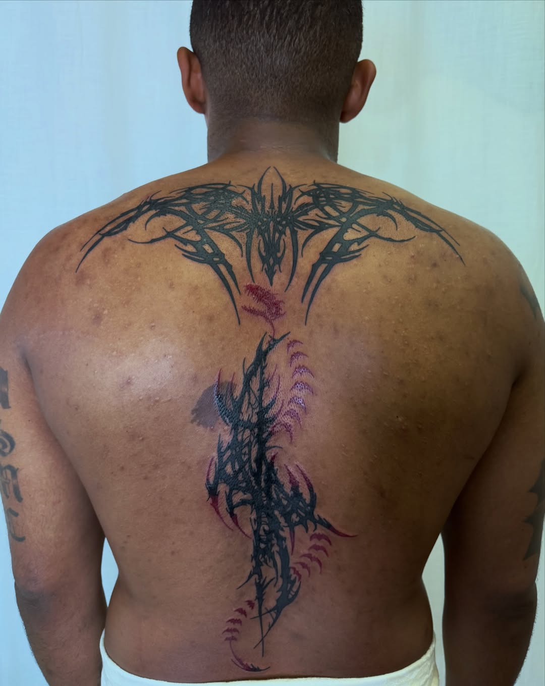 Tattoo by @skittykittykitty — black_and_grey