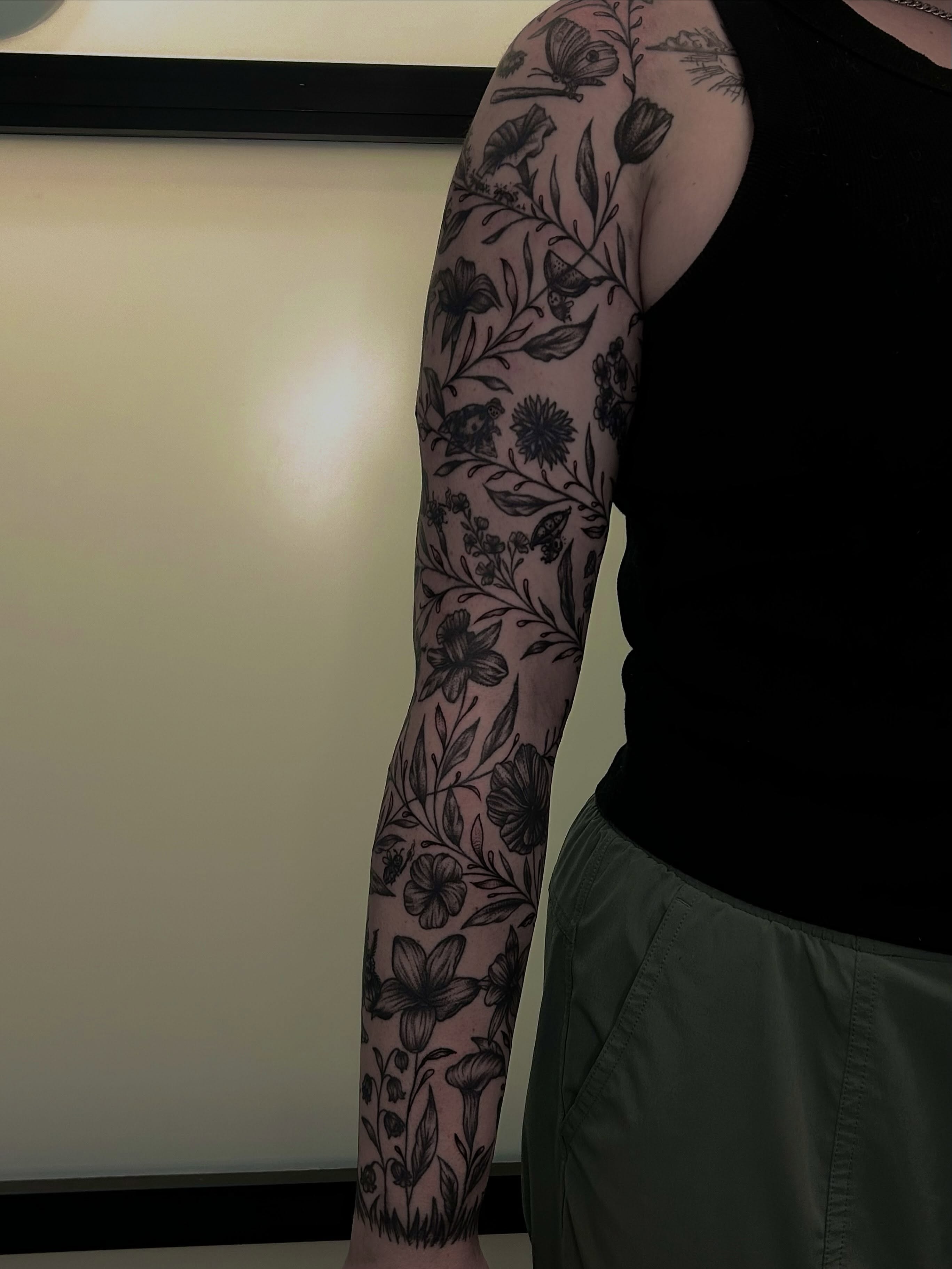 Tattoo by @diamondphoenix_ — black_and_grey