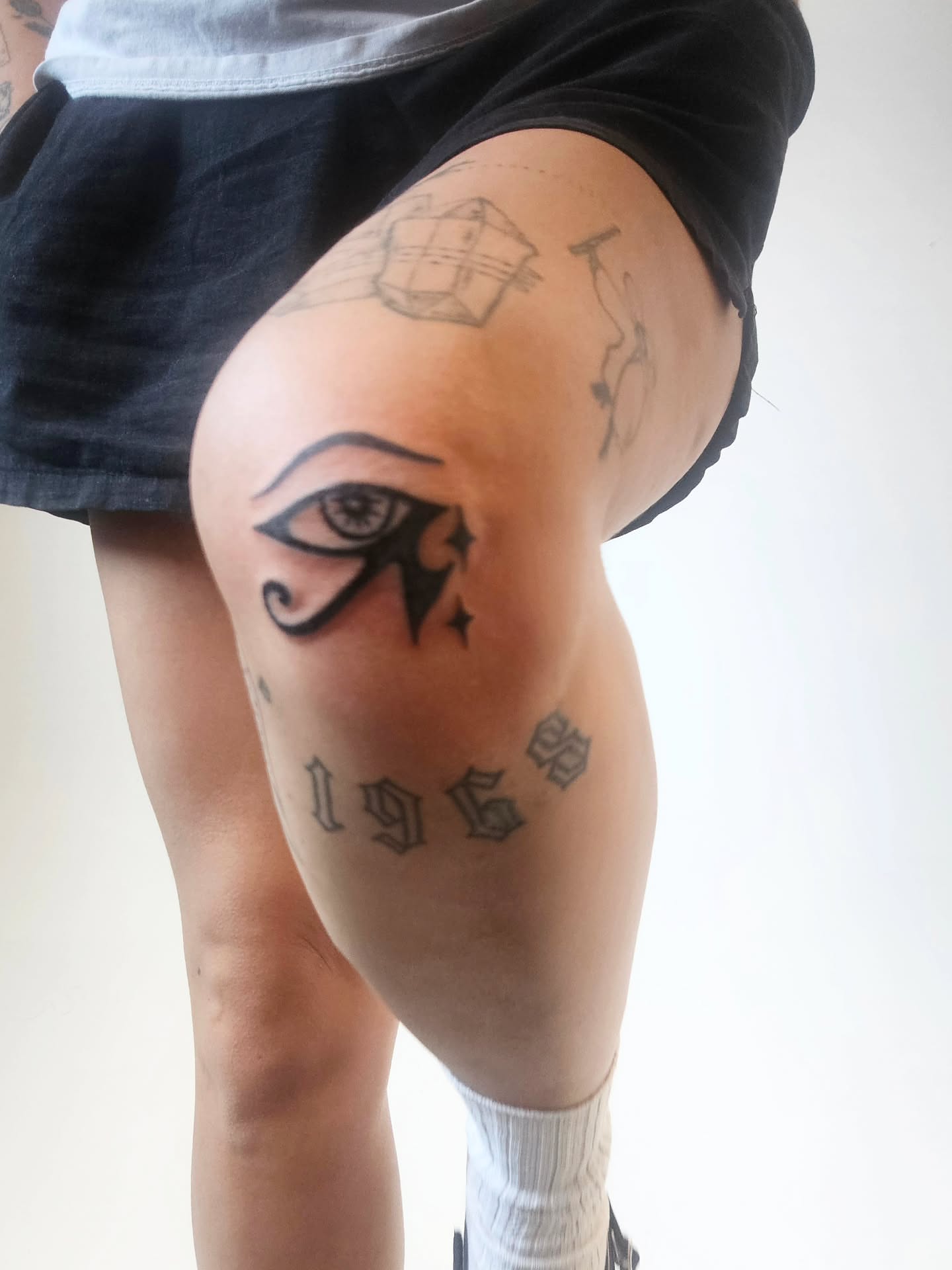 Tattoo by @ammyfoste — black_and_grey