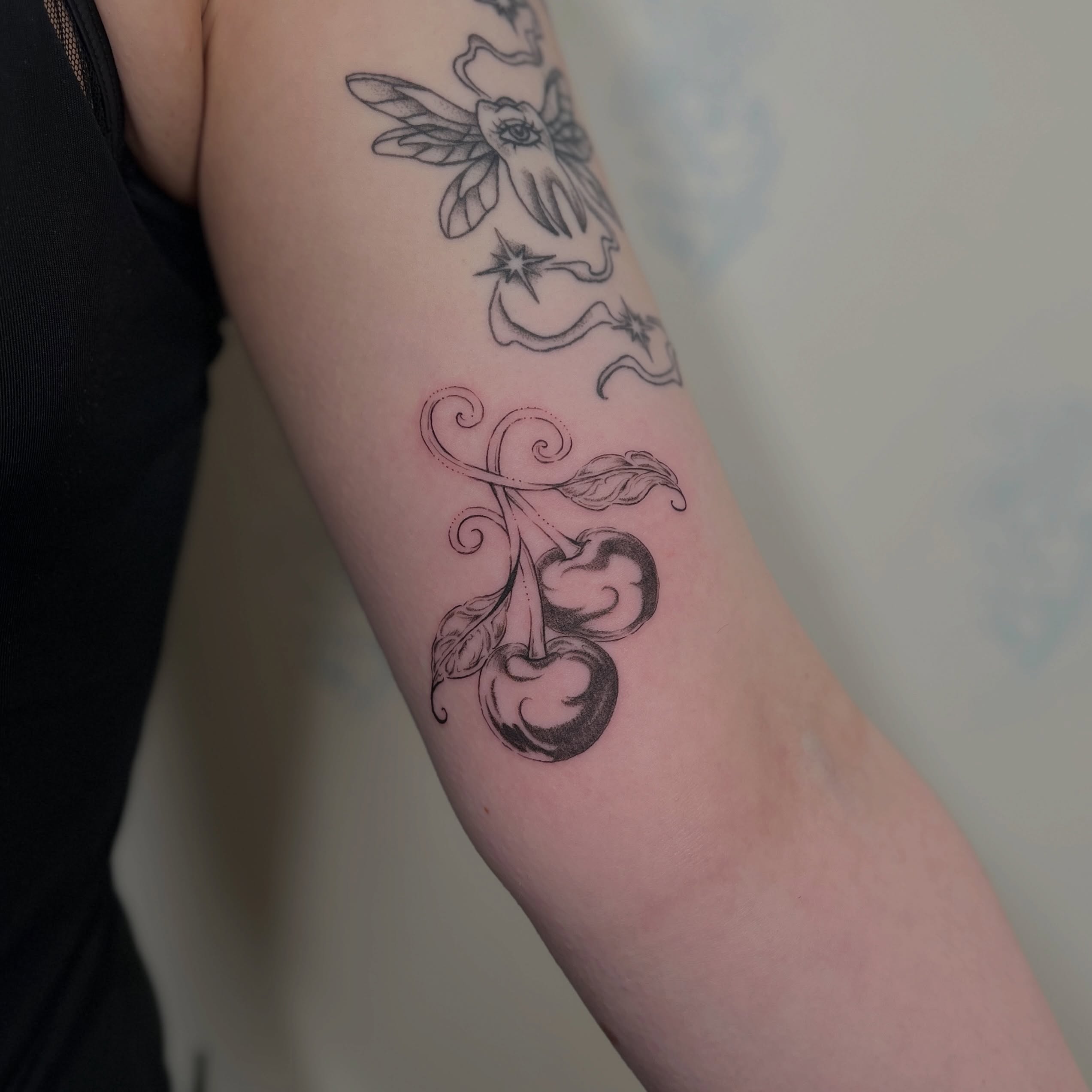 Tattoo by @snowyy.inks — black_and_grey, ornamental