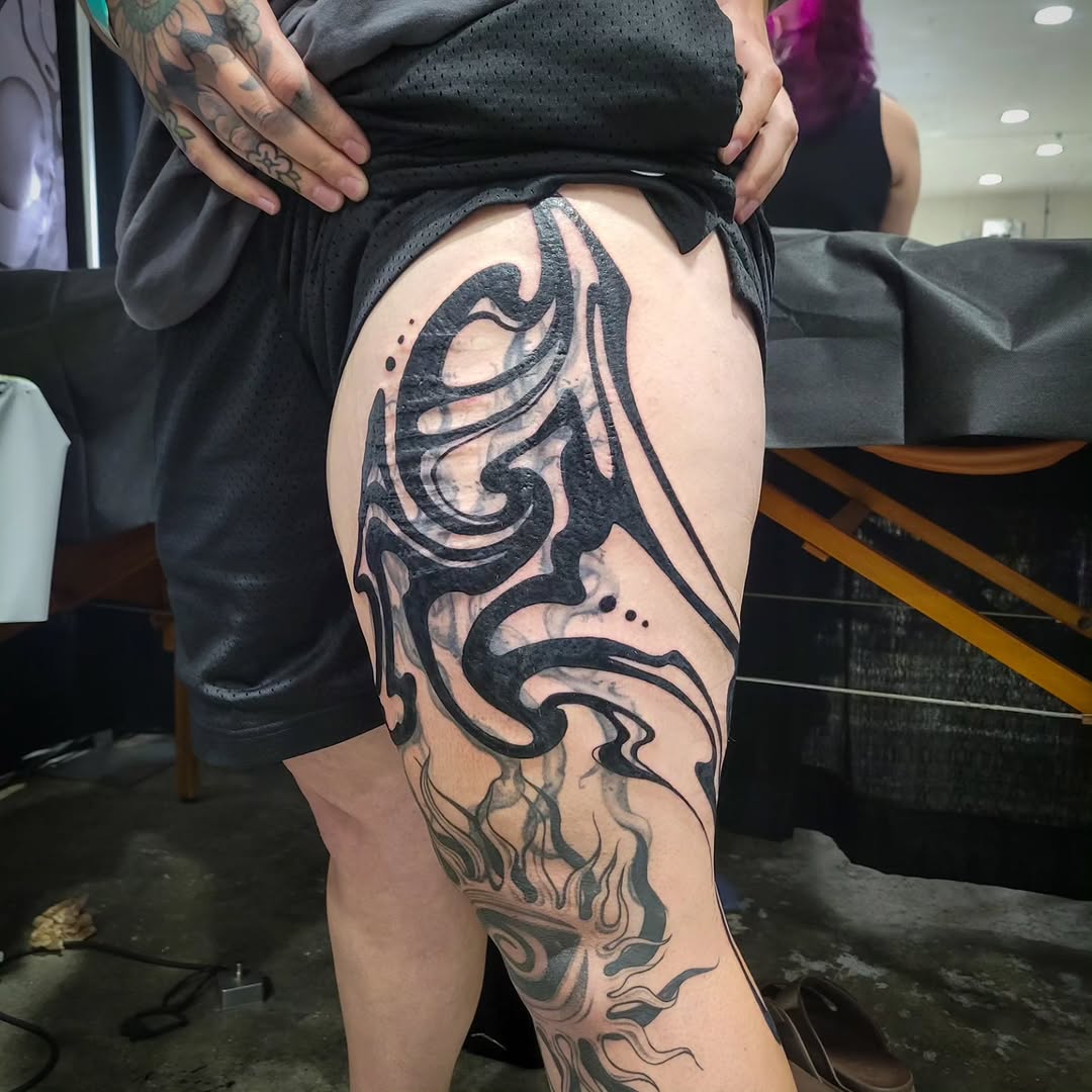 Tattoo by @finite.not.infinite — blackwork, ornamental