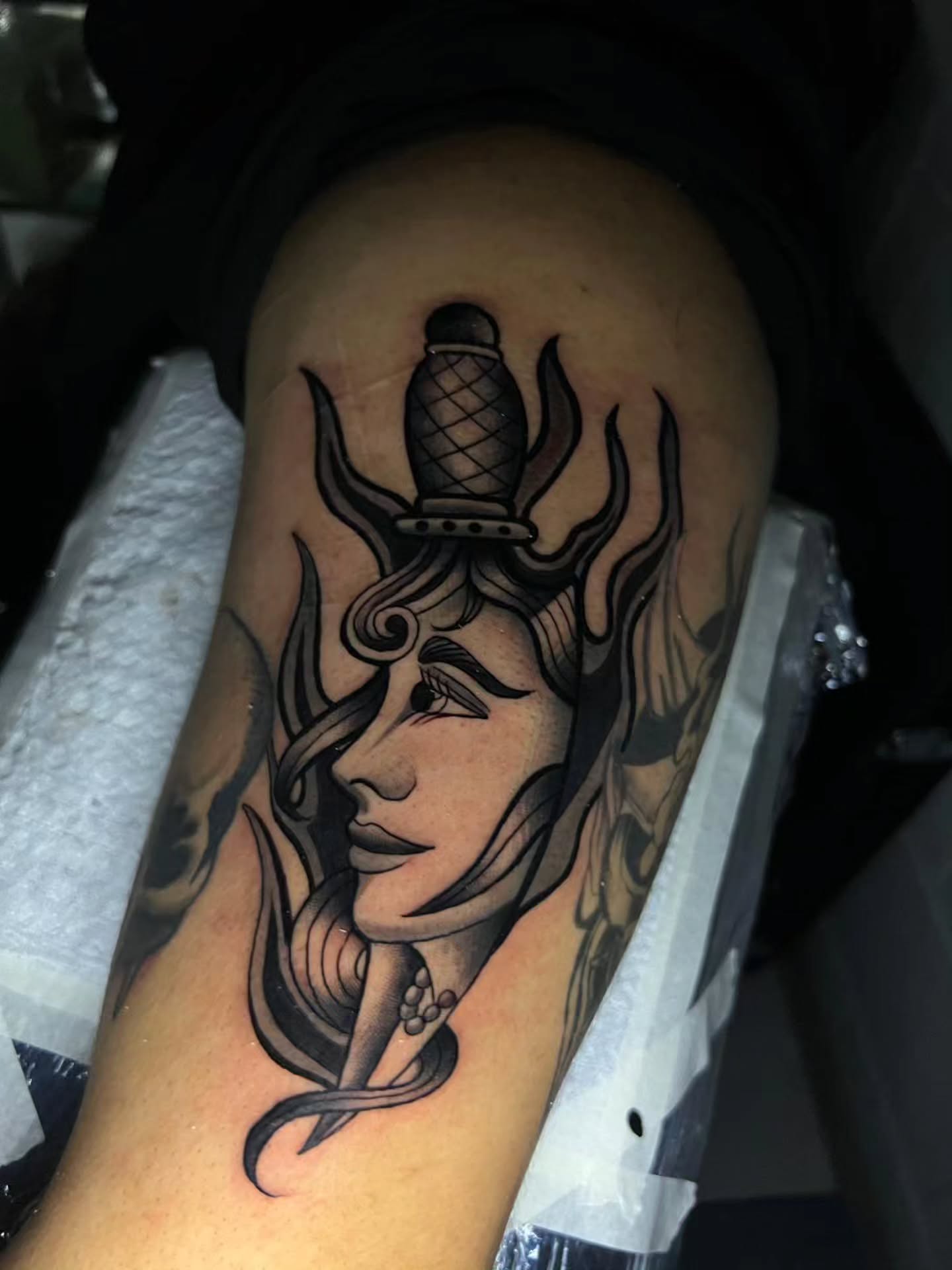 Woman with snake realism tattoo on the forearm by El Salvador Tattoo Artist