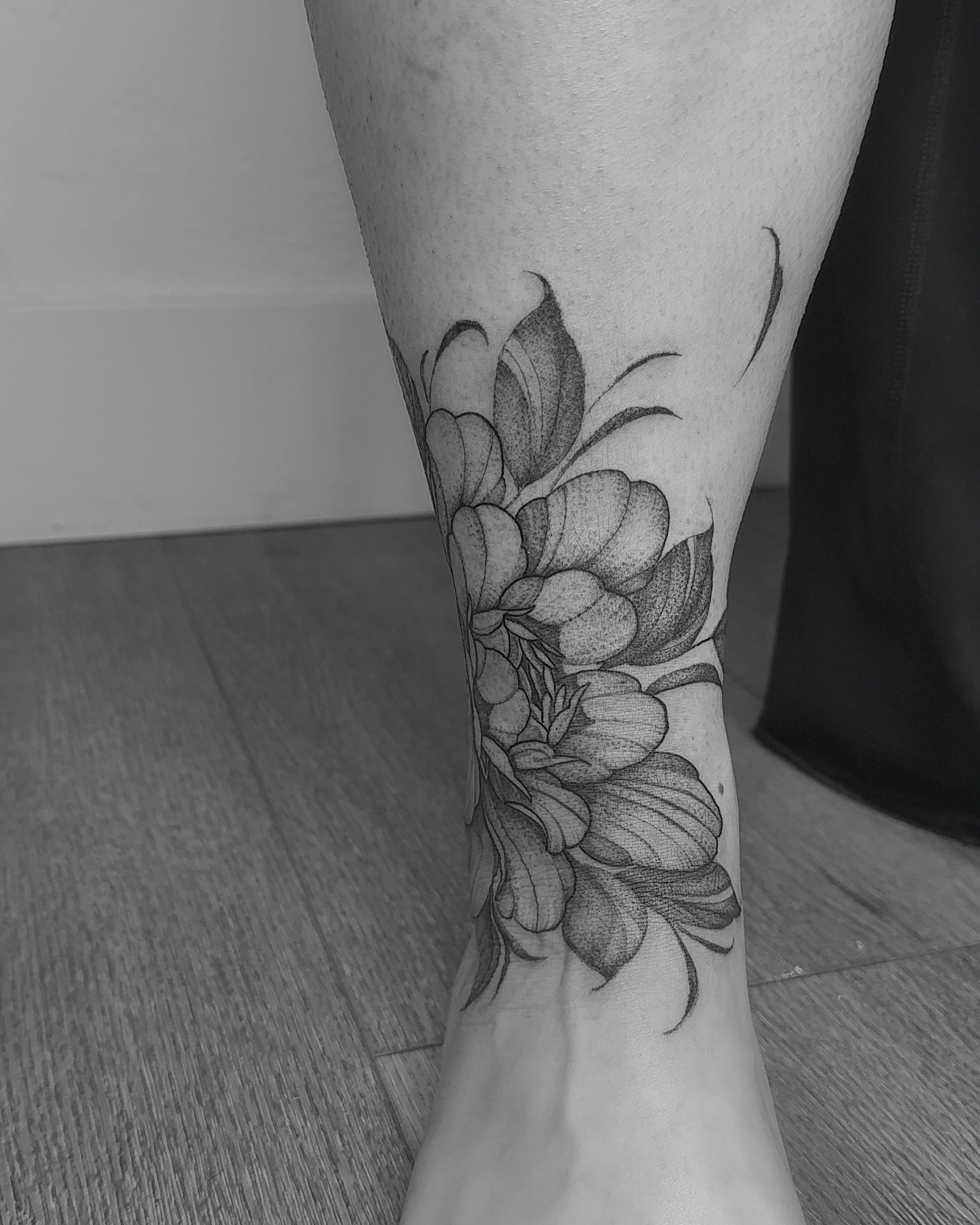 Flowers dotwork tattoo on the calf by ❤️‍🔥 Abigail Chambers ❤️‍🔥