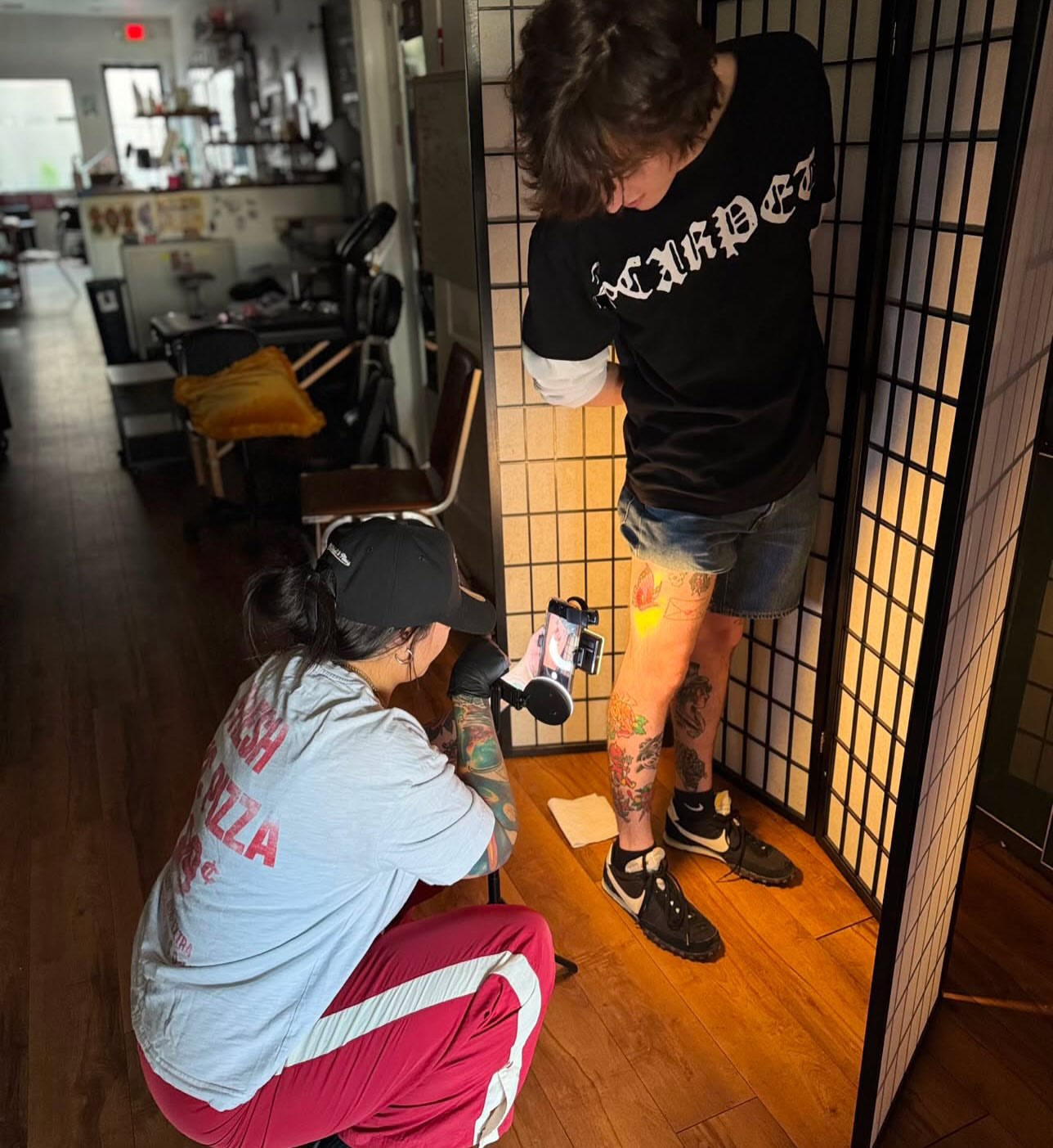 Tattoo artist American traditional tattoo on the leg by Tash ๐โ๐ฉ