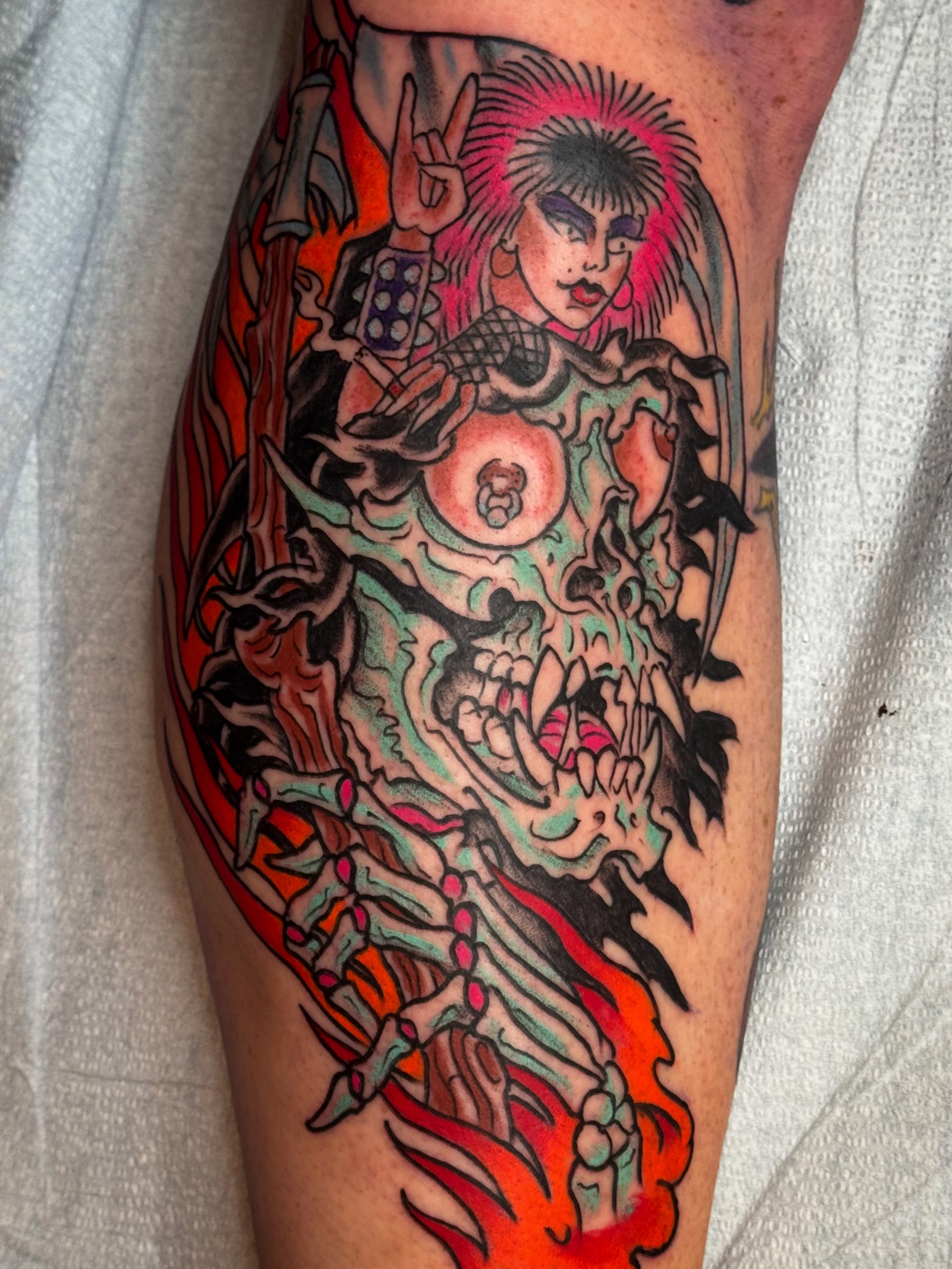 Tattoo by @bicycle_bobs_tat2 — american_traditional, dotwork