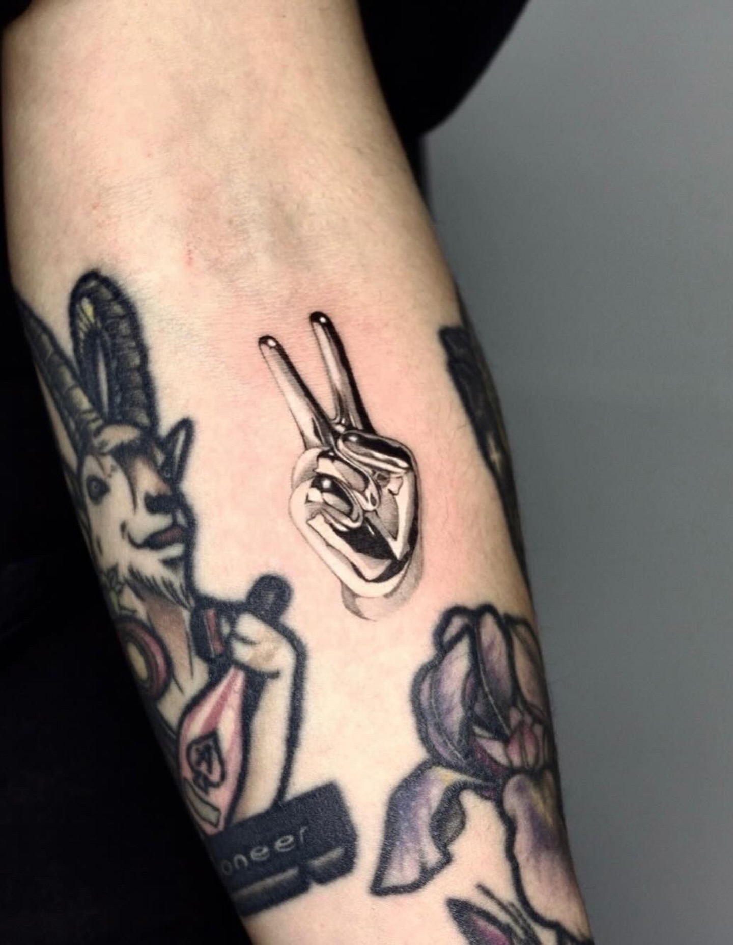 Tattoo by @nyangwol_tattoo — american_traditional