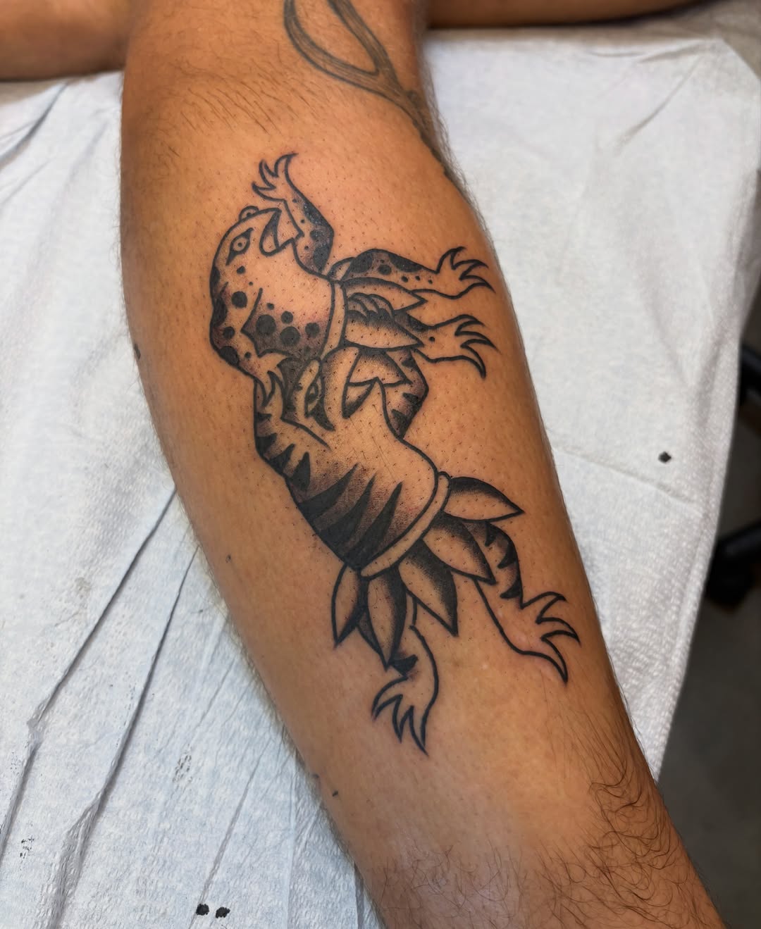 Gecko dotwork tattoo on the forearm by Sammy Tattoo, Austin, Texas