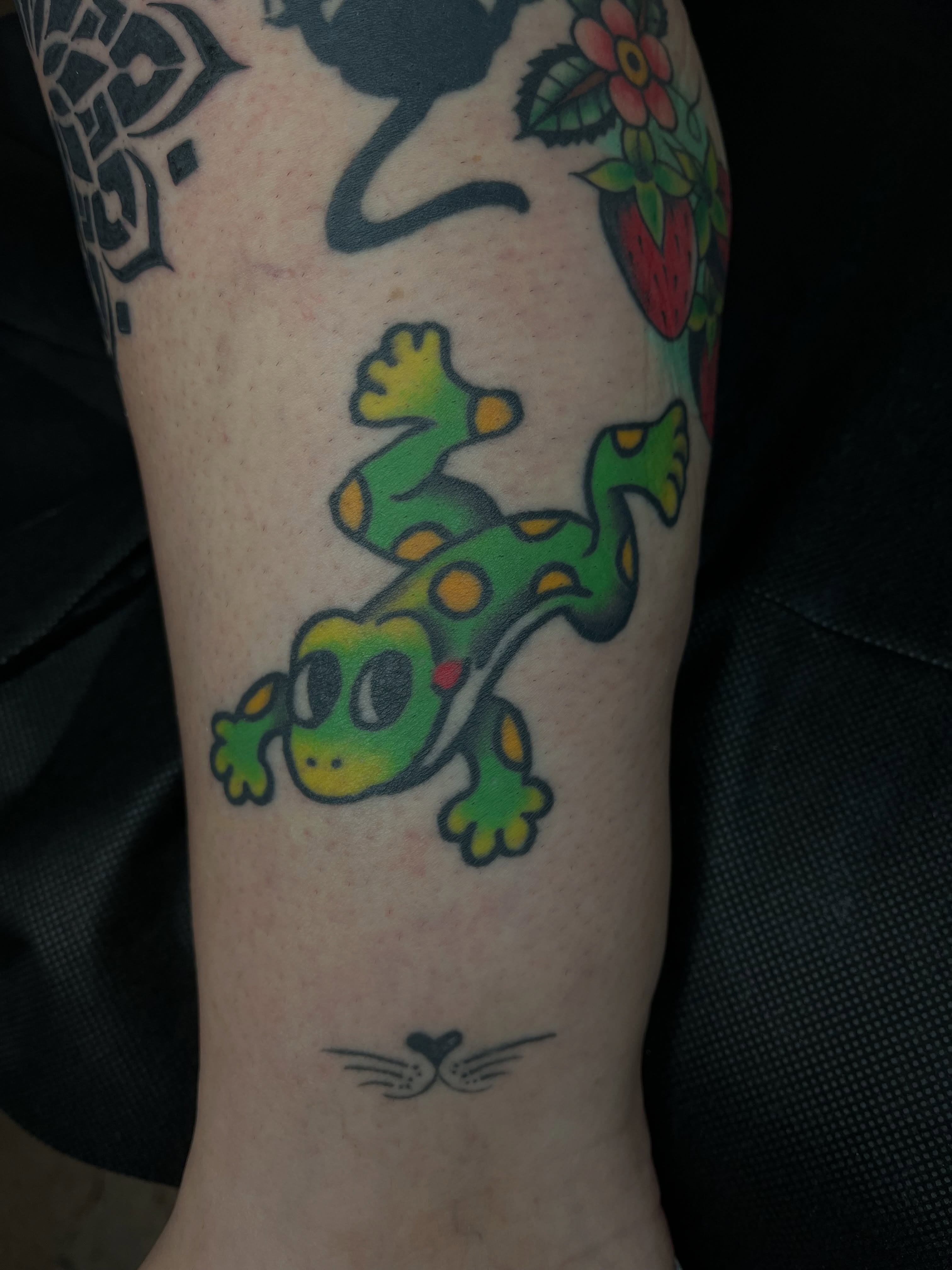 Gecko American traditional tattoo on the forearm by Autumn**🍓NOW BOOKING